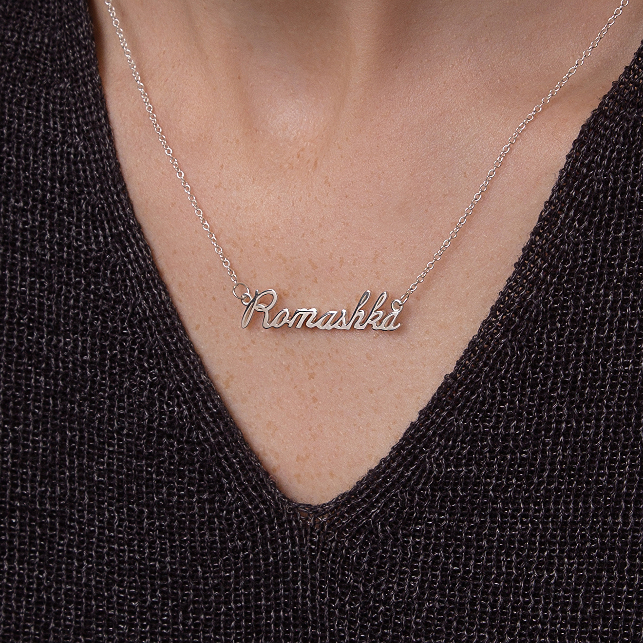 Personalized Romashka pendant made of silver