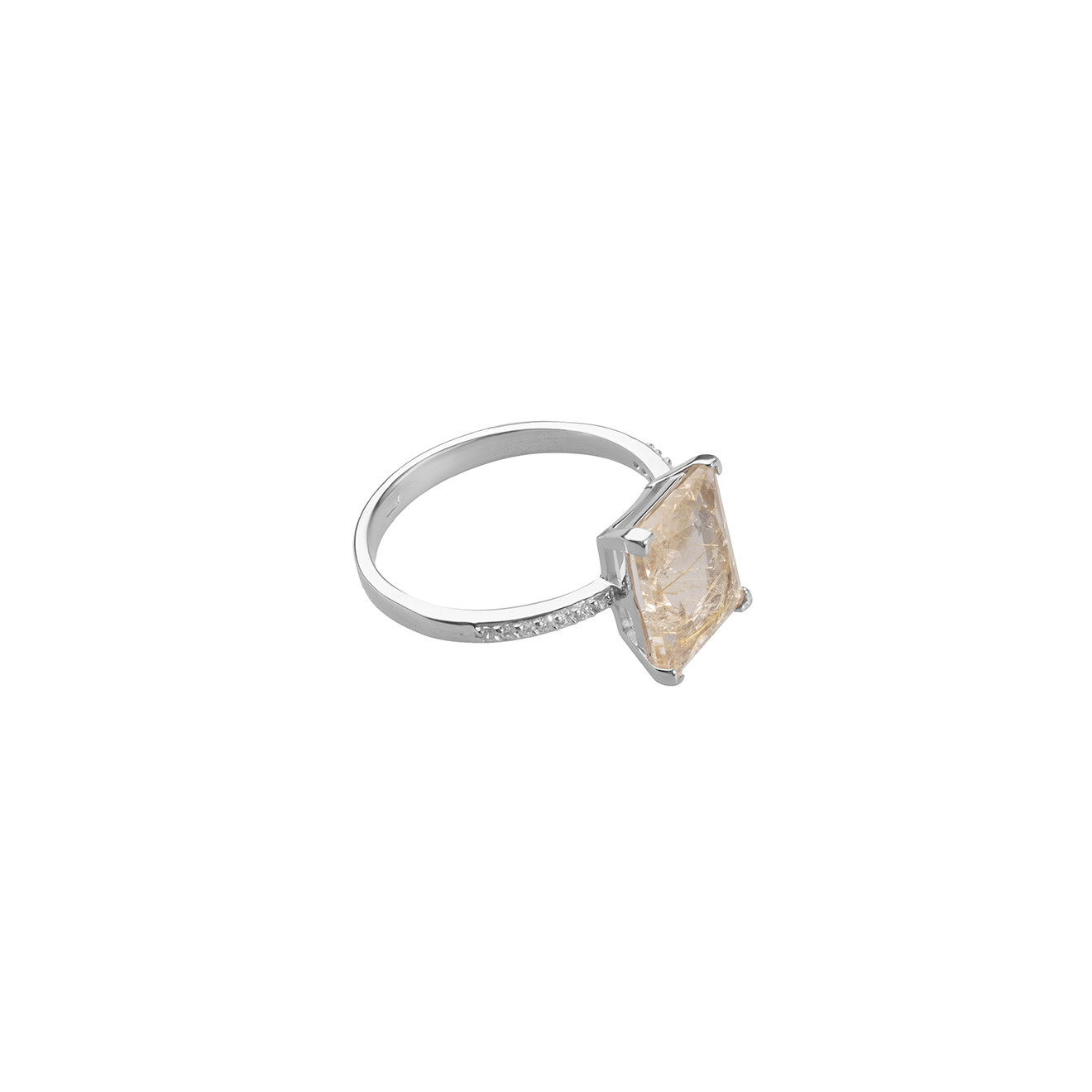Silver ring with rutile quartz cut baguette