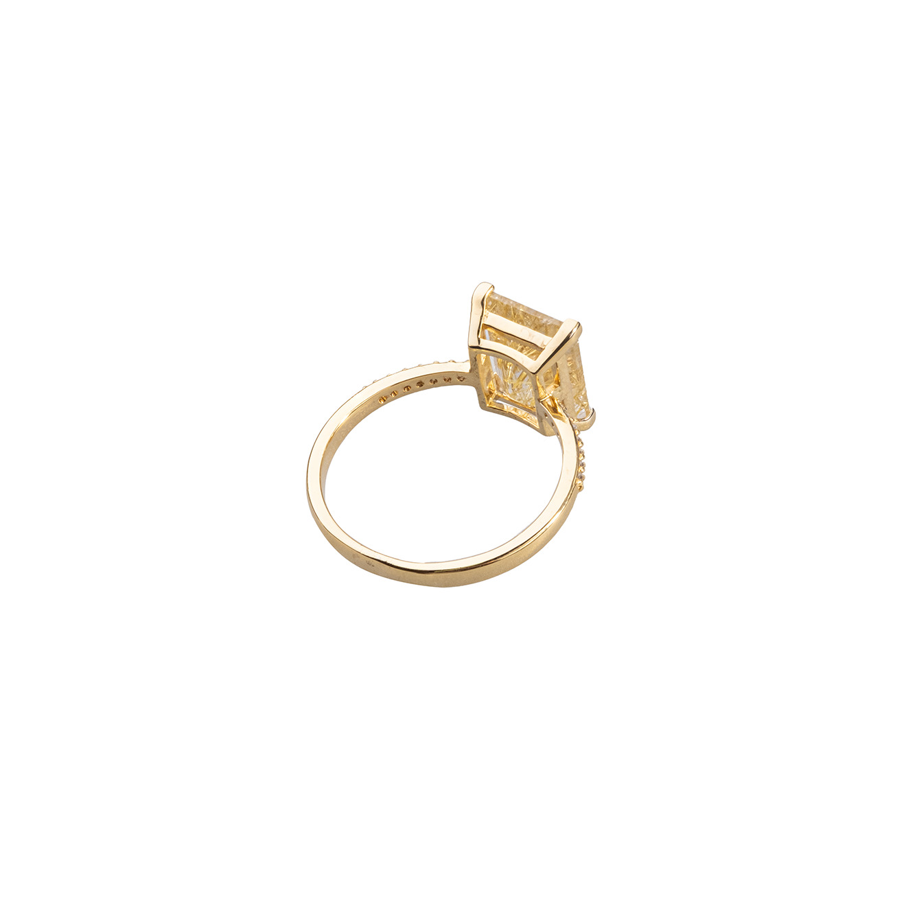 Gold-plated silver ring with rutile quartz cut baguette