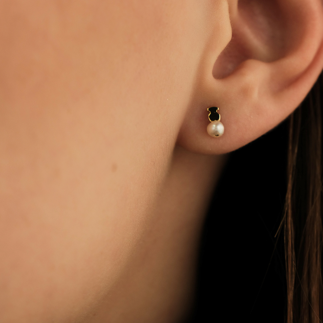 Puppies earrings in yellow gold with pearls
