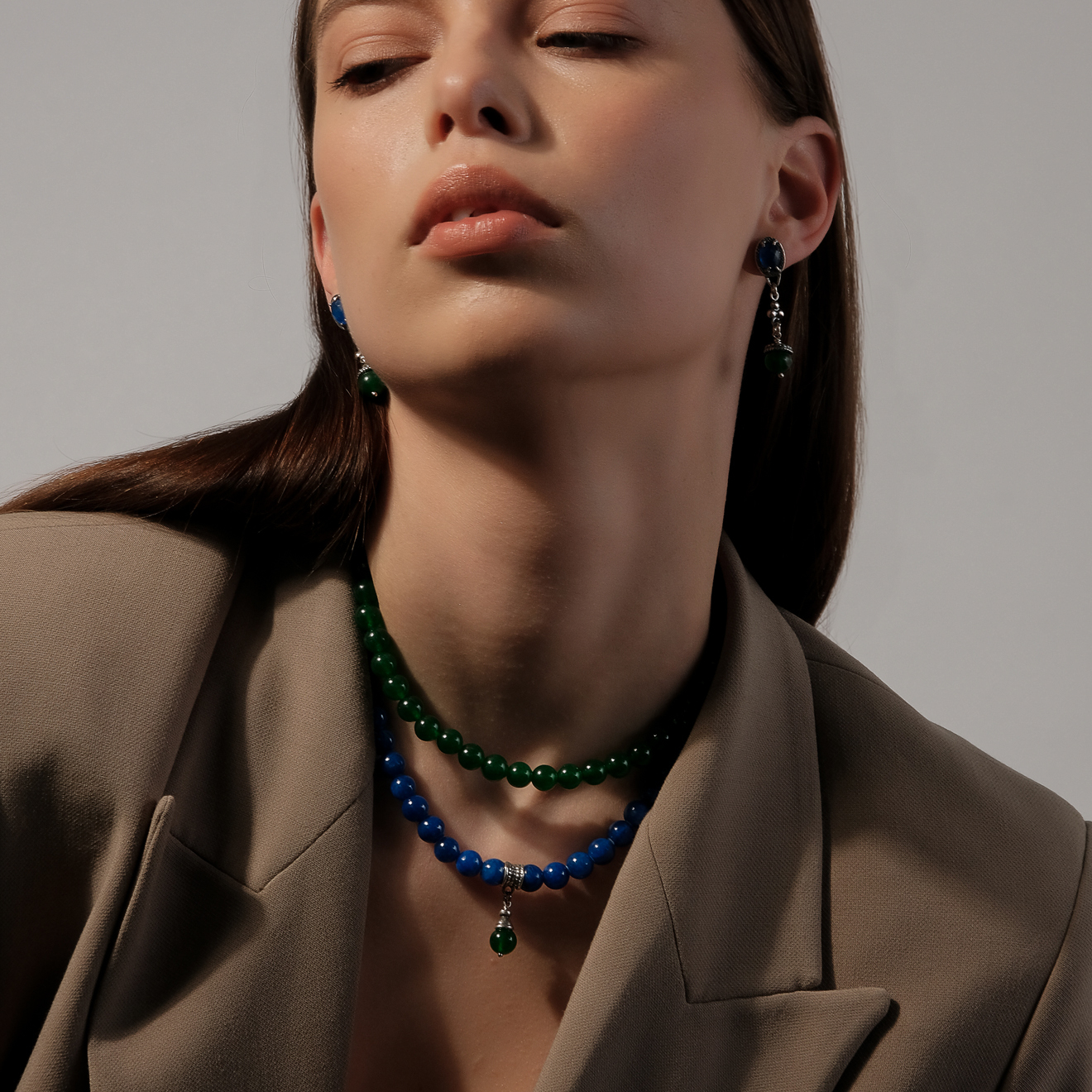 Earrings made of silver with jade and agate