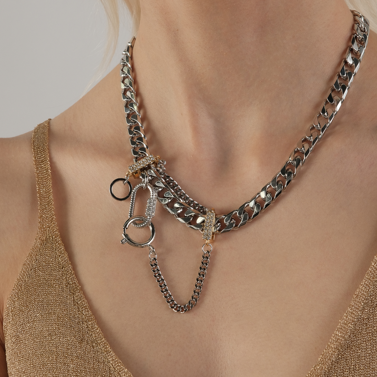 flat chain with suspensions
