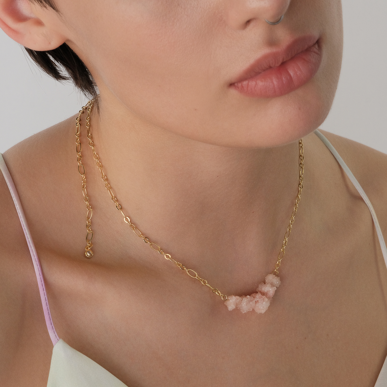 SUMMER COCTAIL ROSE necklace with rock crystal