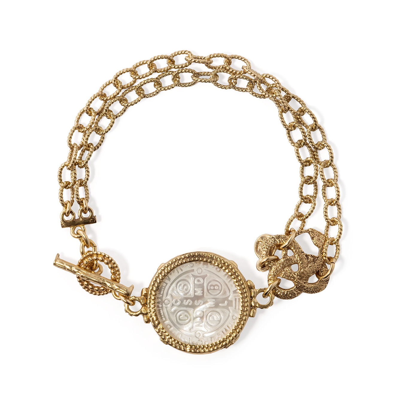 Double gold-plated bracelet with mother-of-pearl cameo