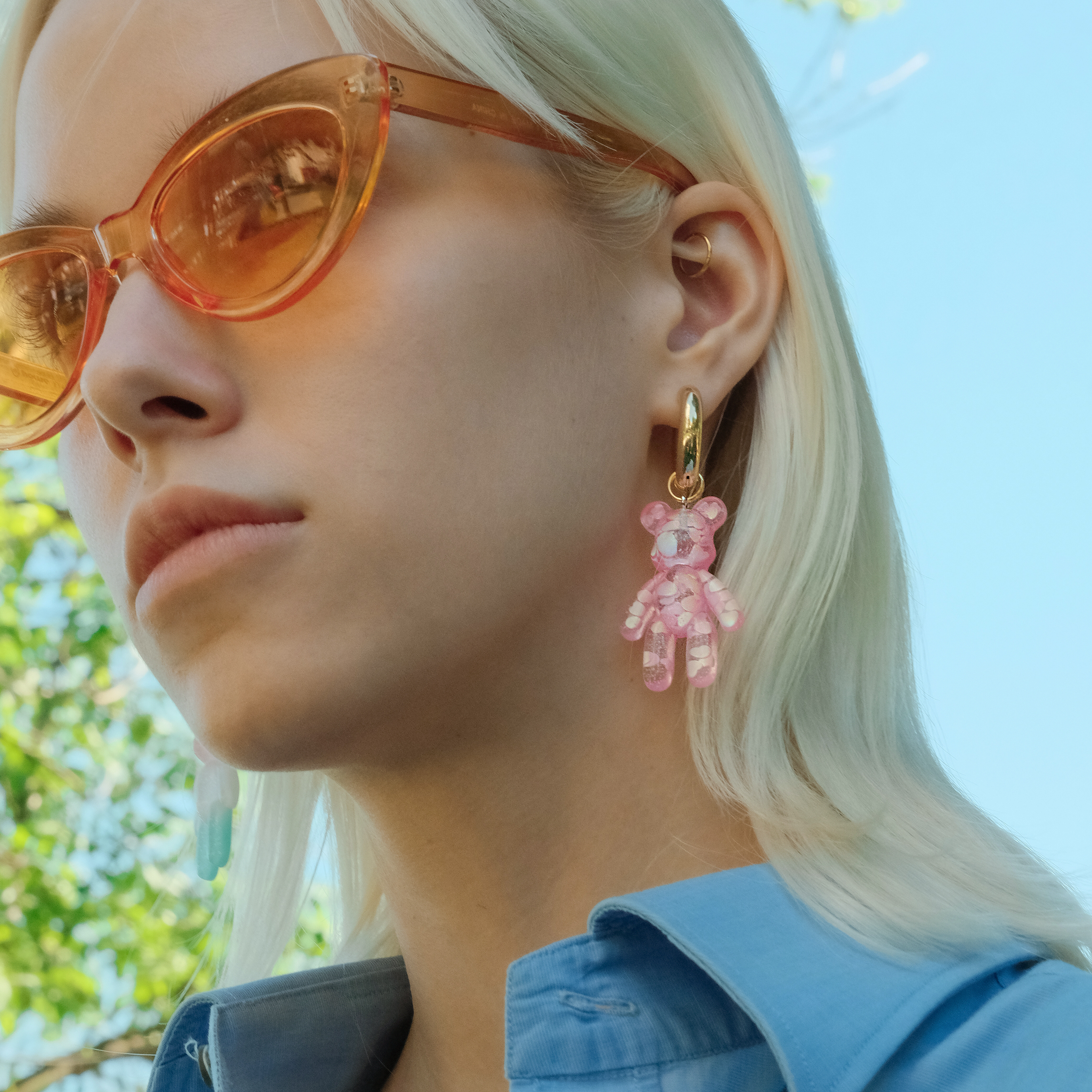 pink bear mono-earring