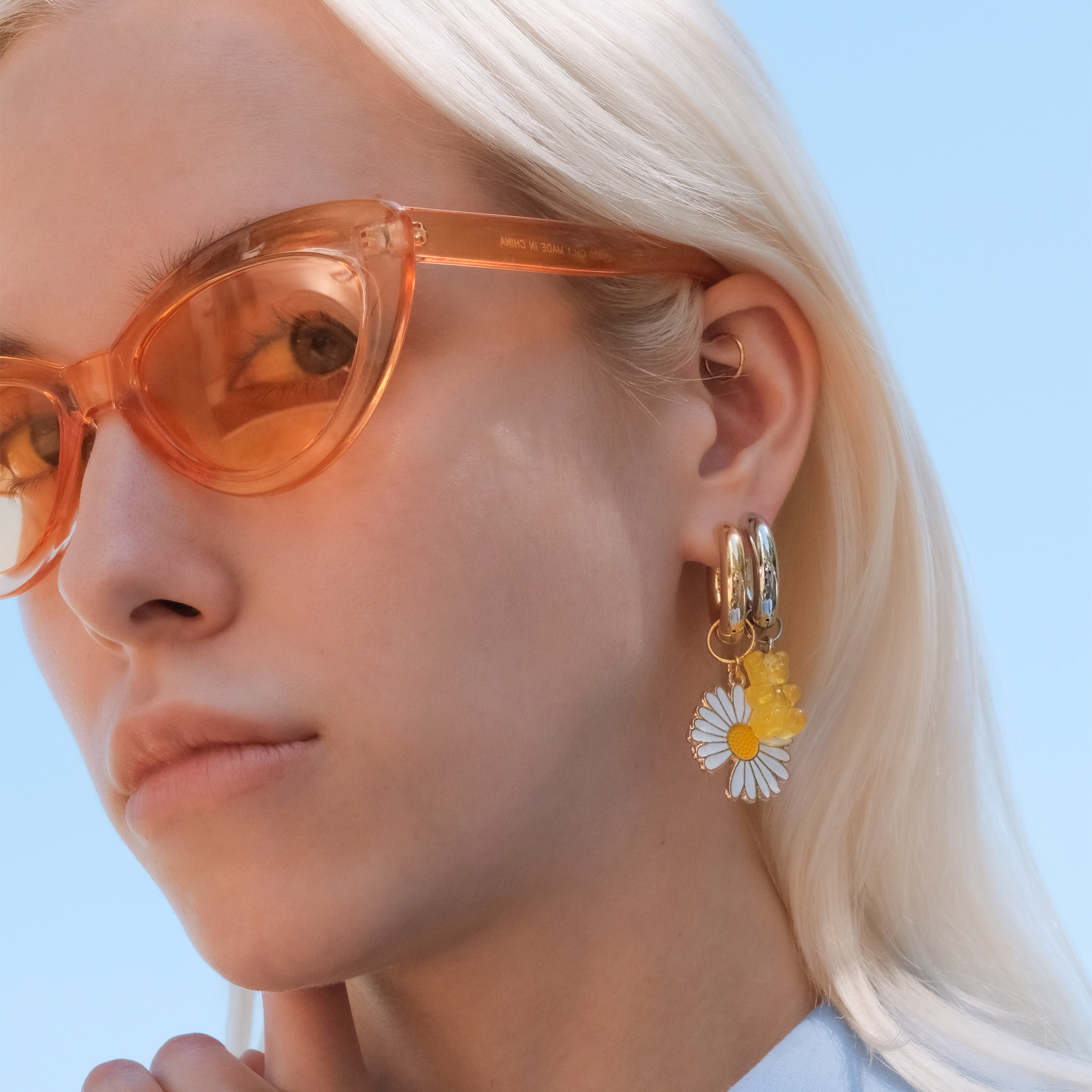 Single earring yellow Gummy bear