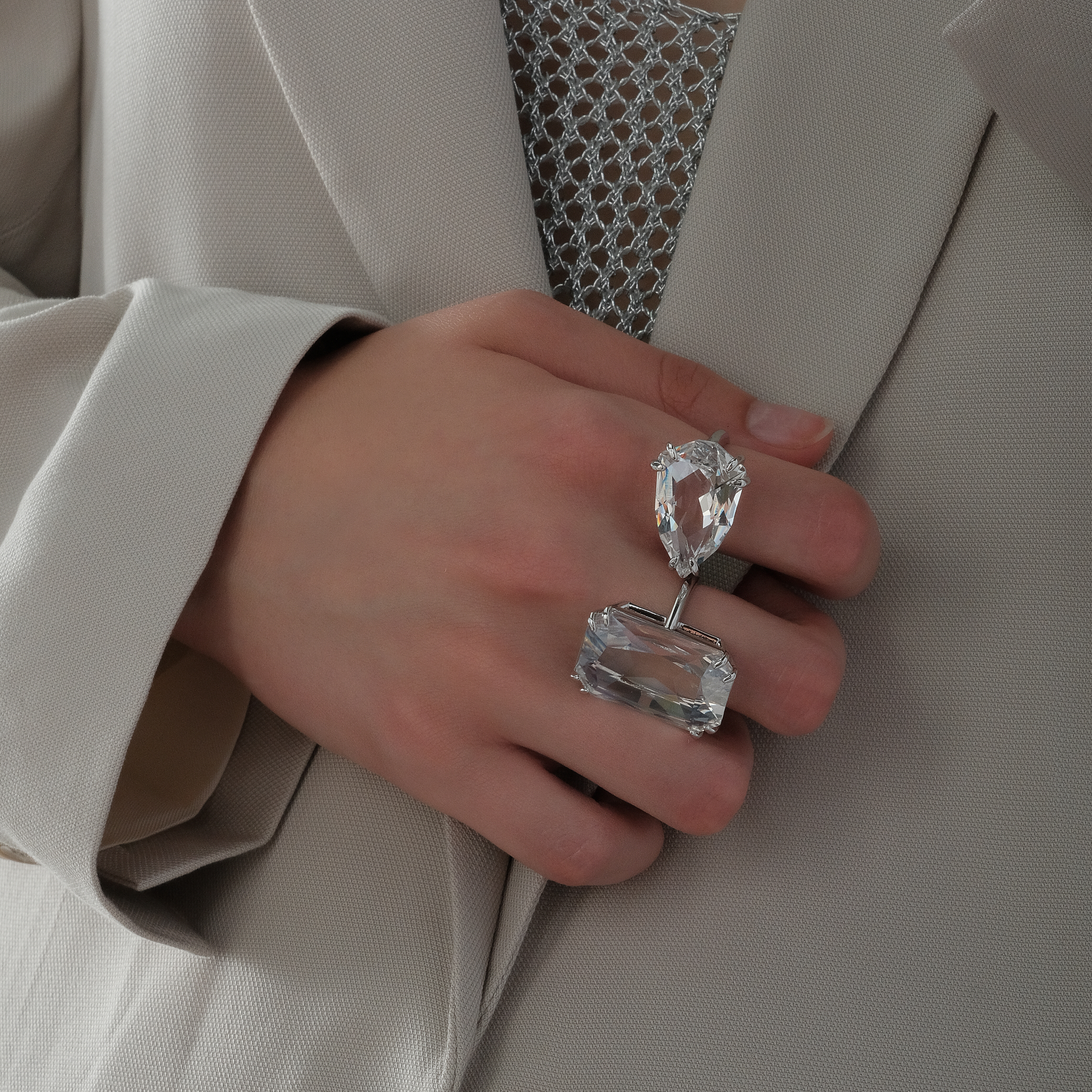 MESMERA: кольцо с кристаллами Swarovski