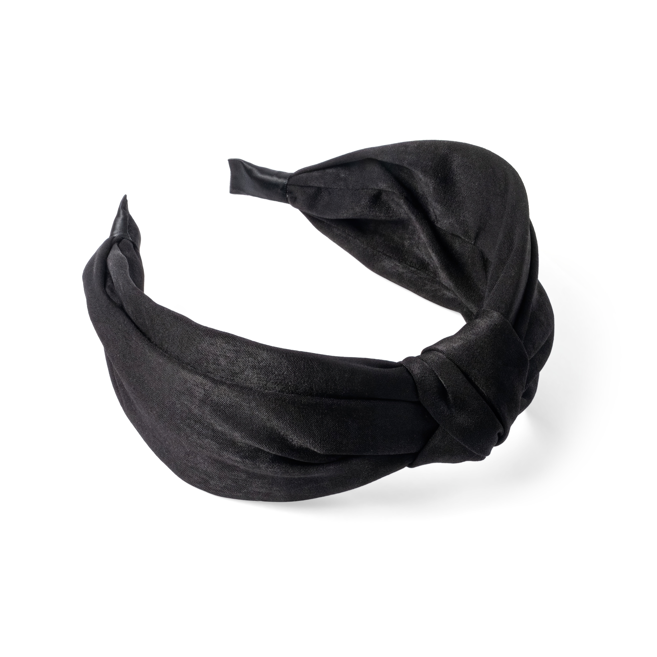 Black rim with a knot
