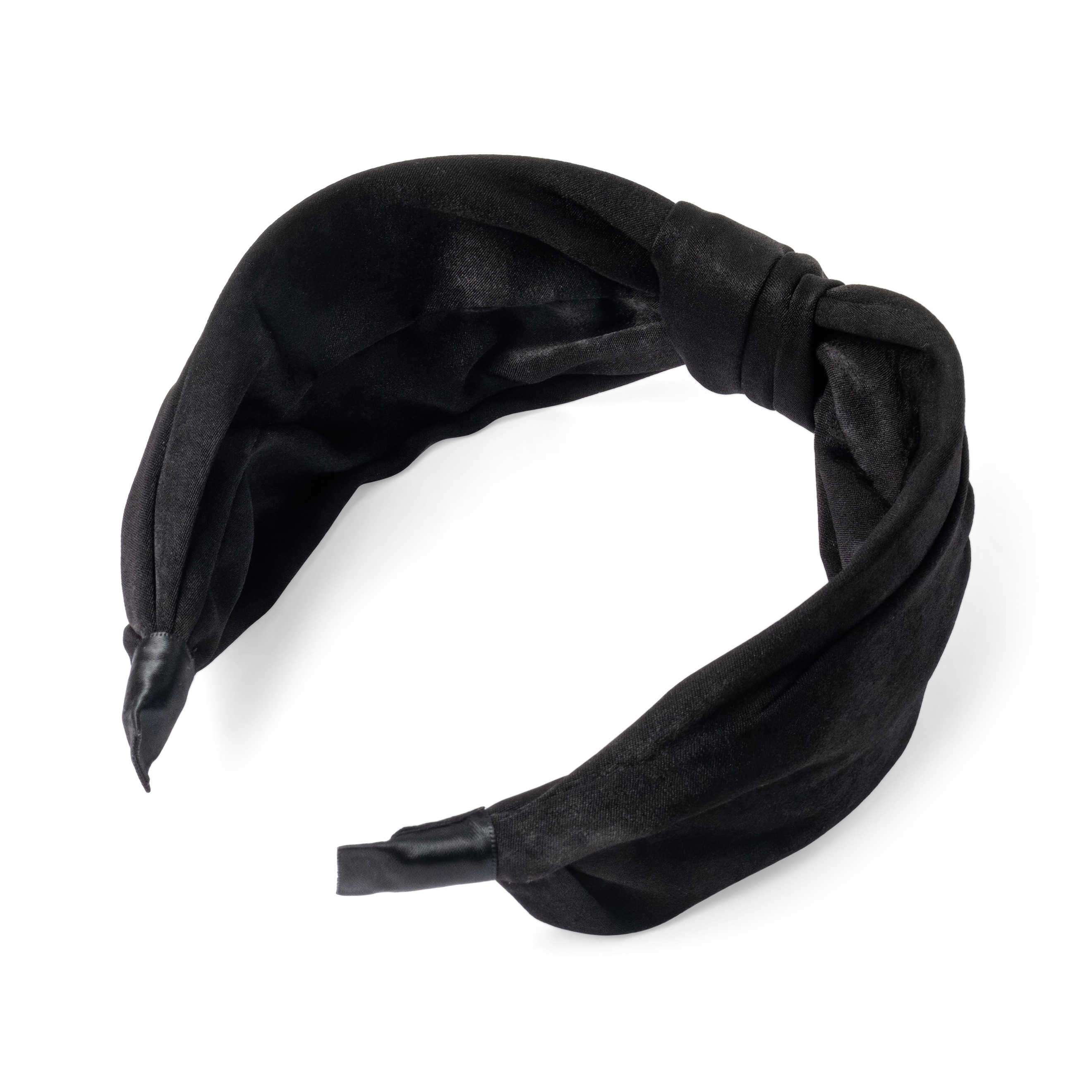 Black rim with a knot