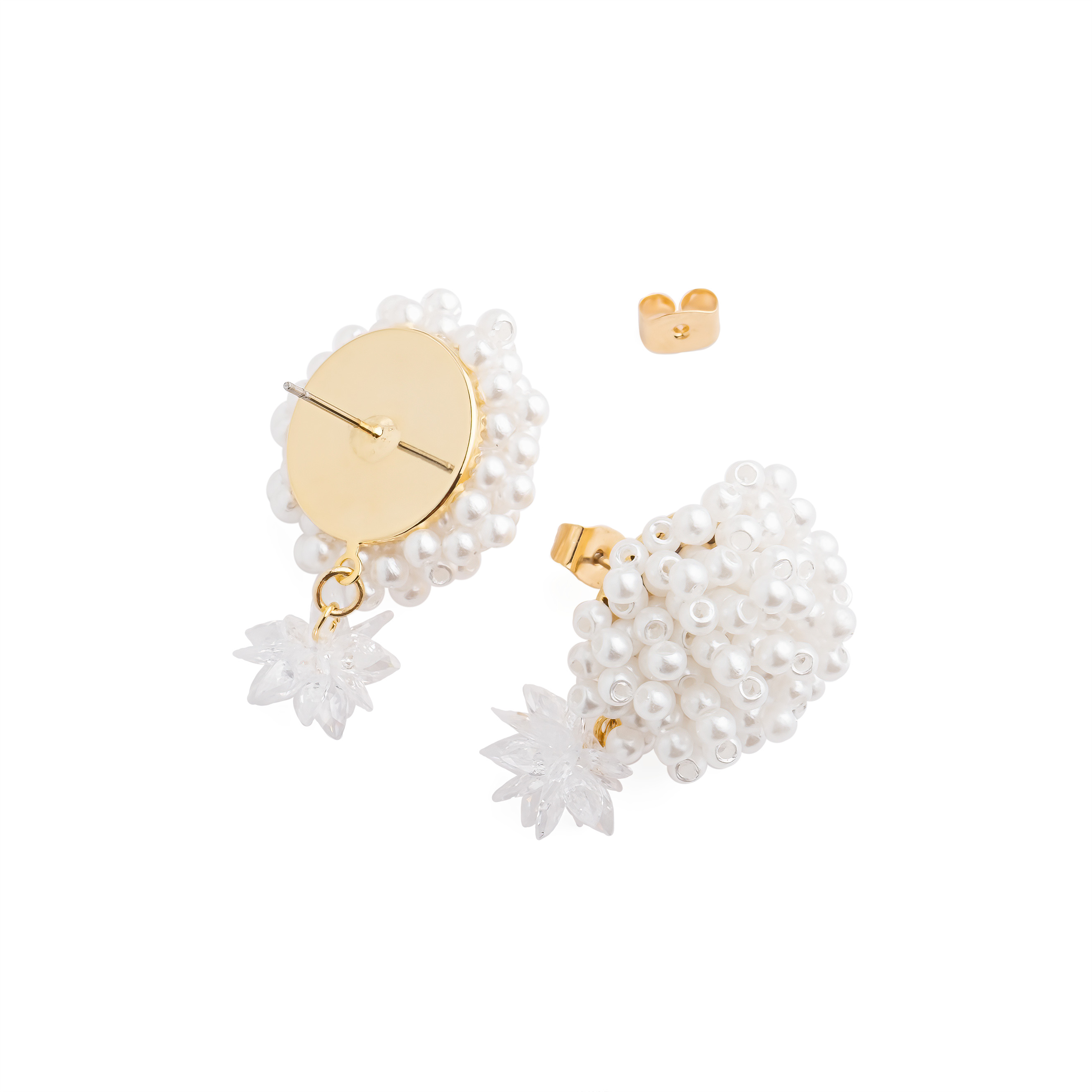 Pearl bead earrings with a white flower