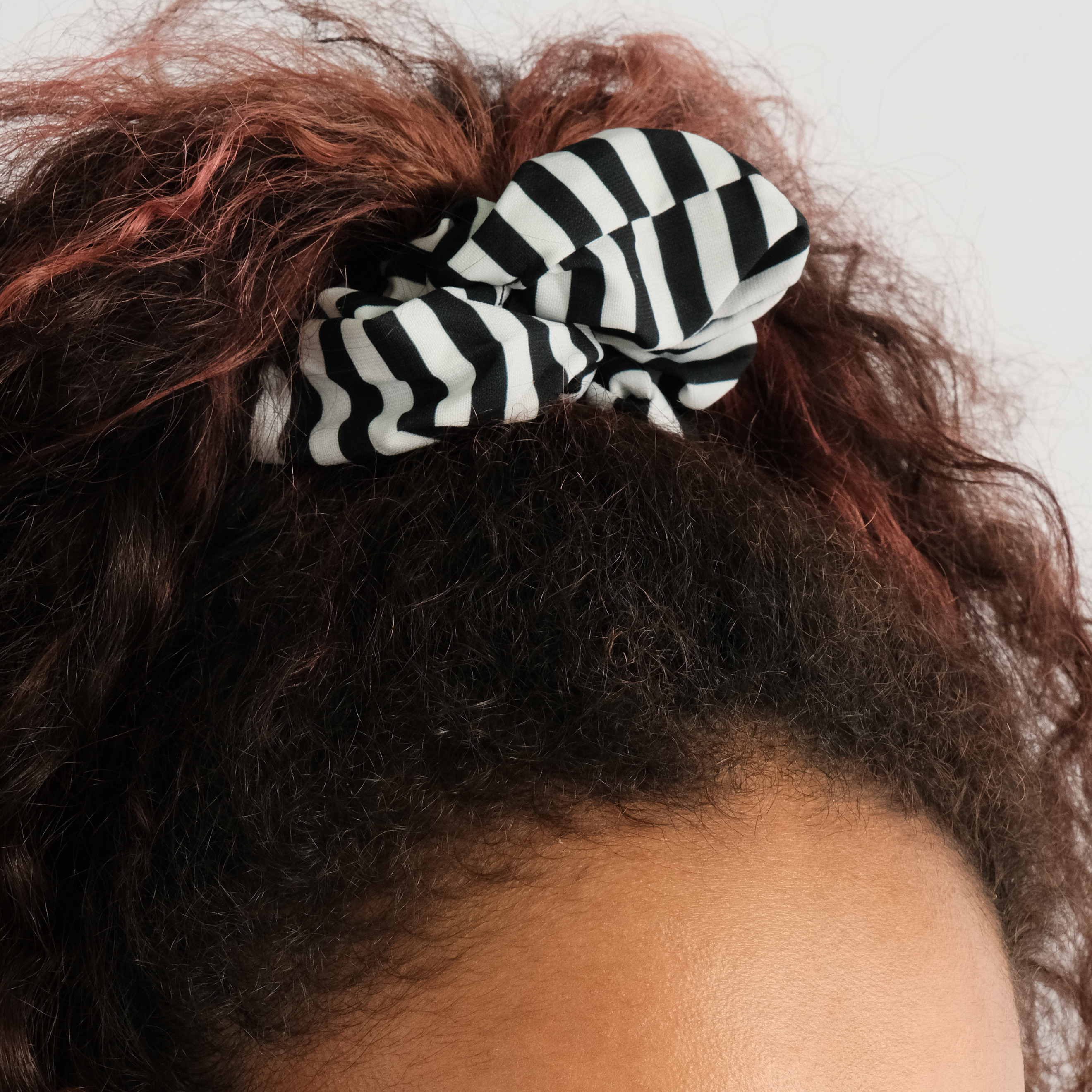 Striped black and white elastic band for hair