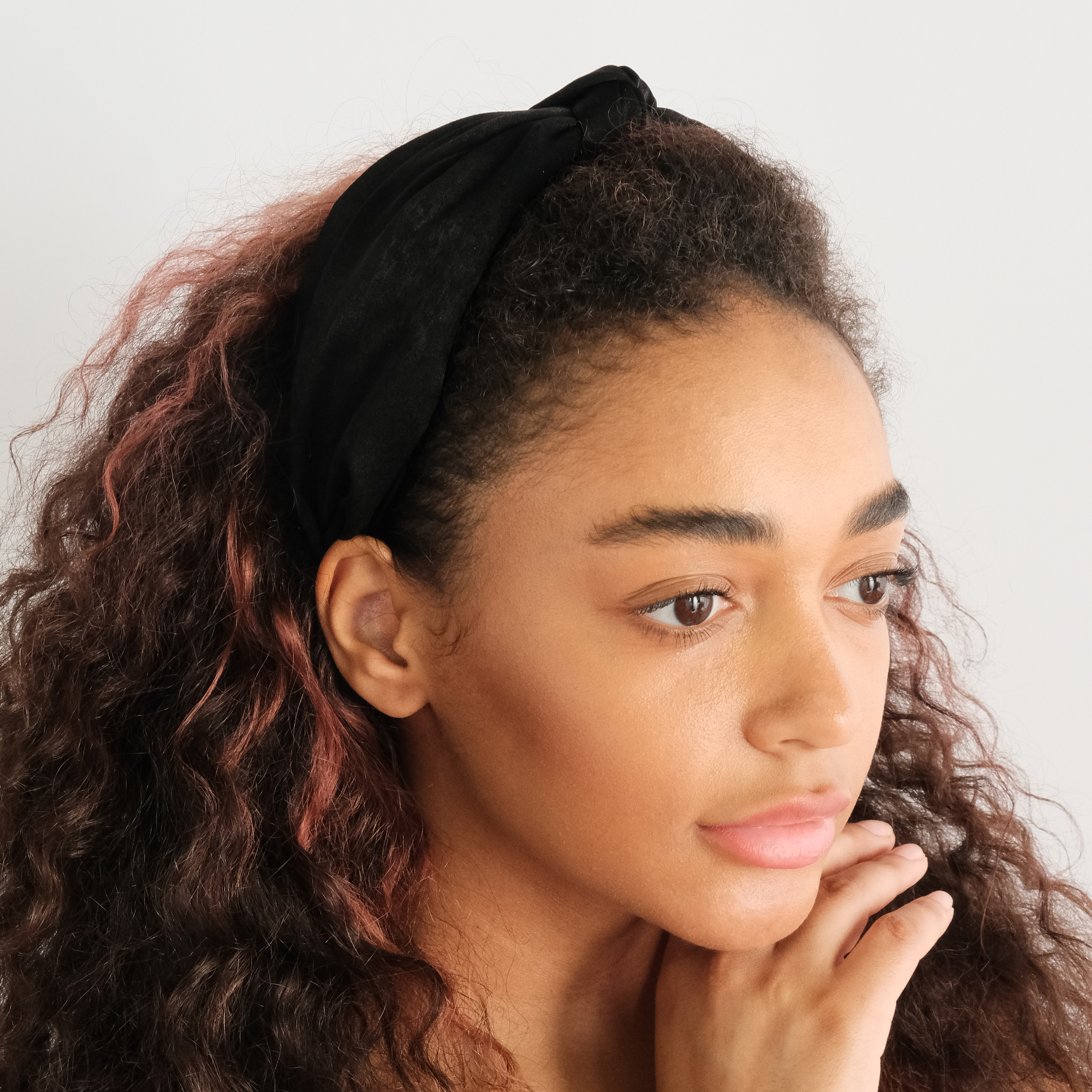 Black rim with a knot