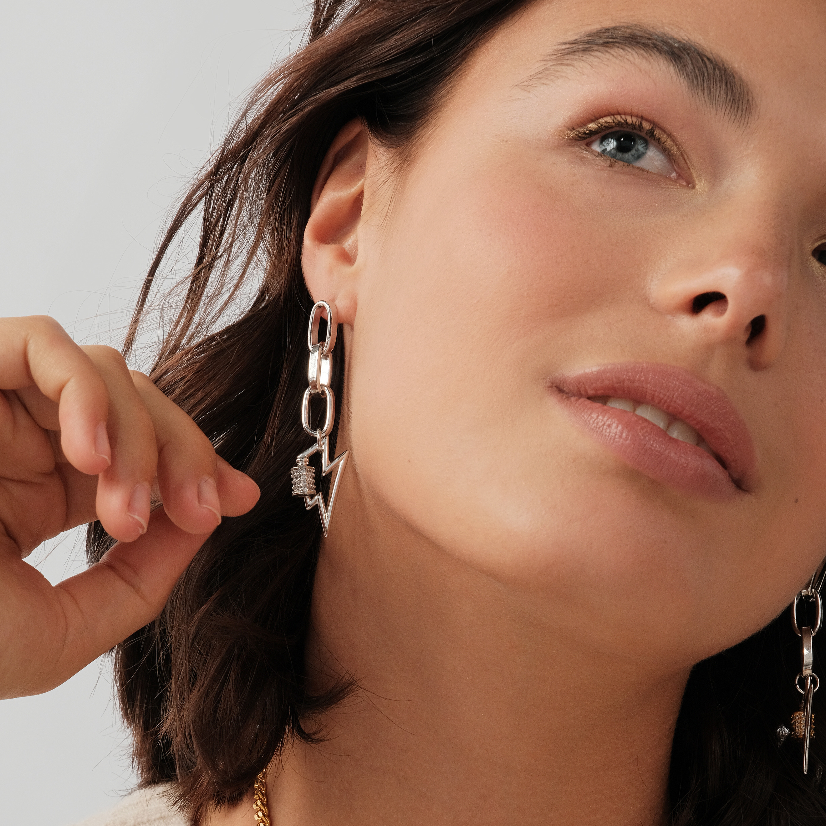 earrings with a zipper carabiner