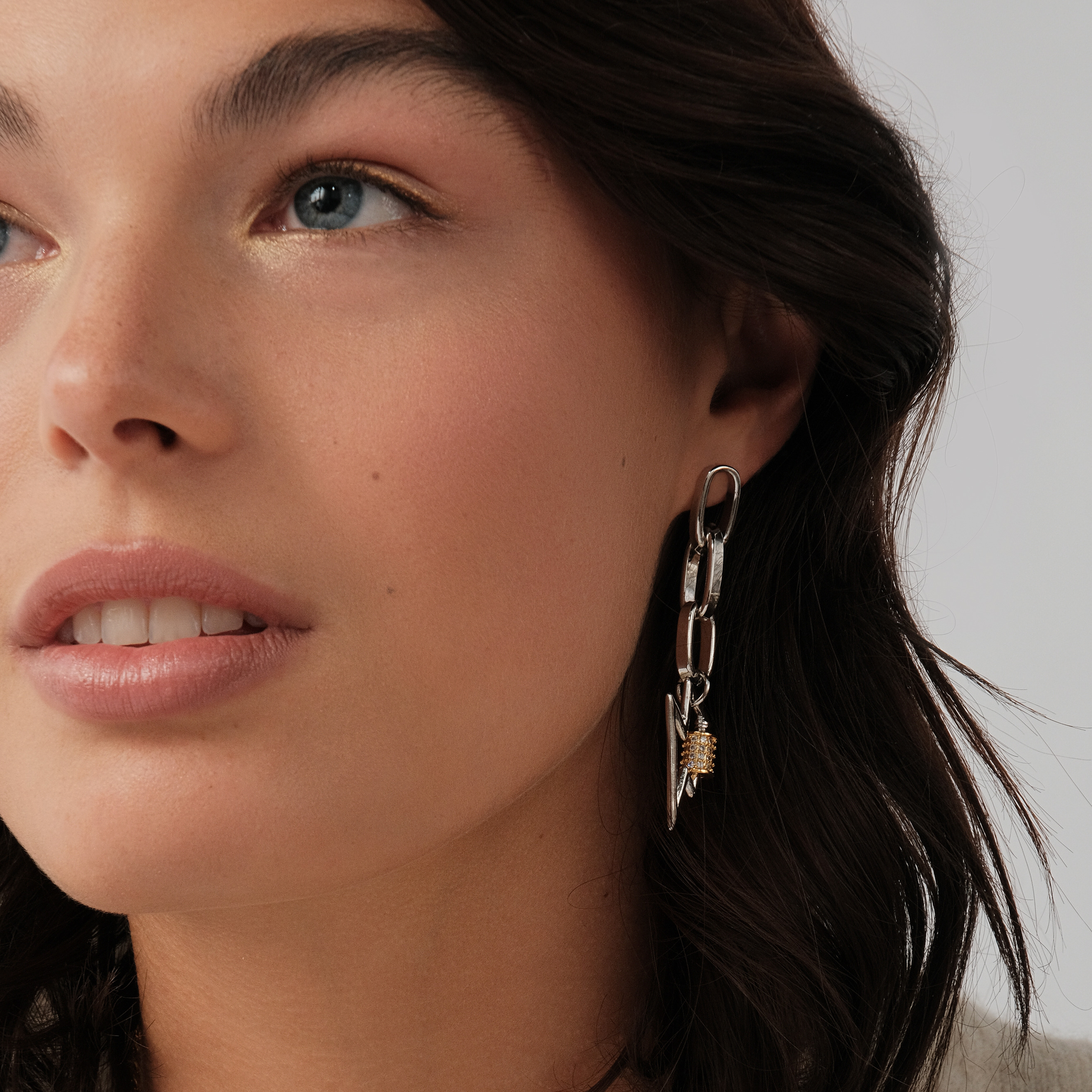 earrings with a zipper carabiner