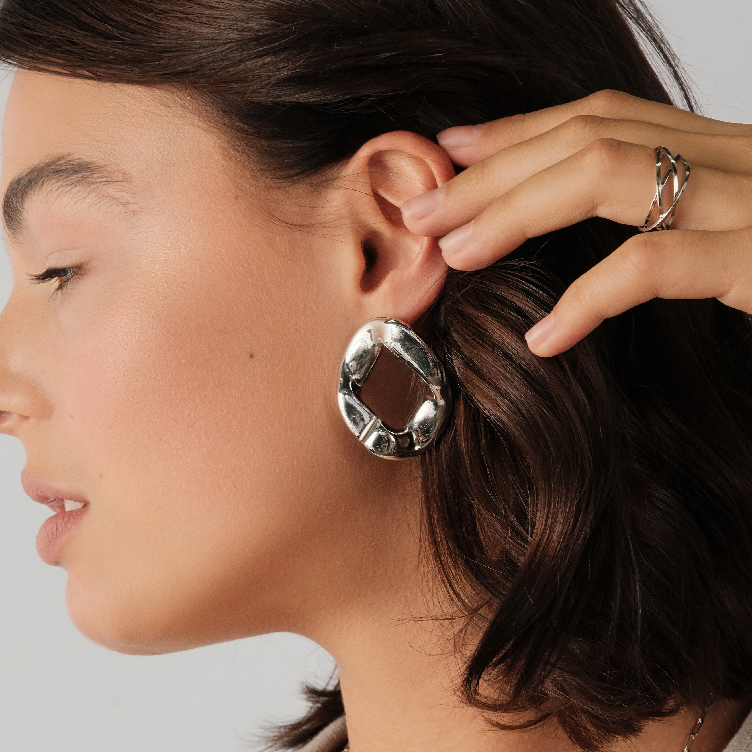 large earrings-links