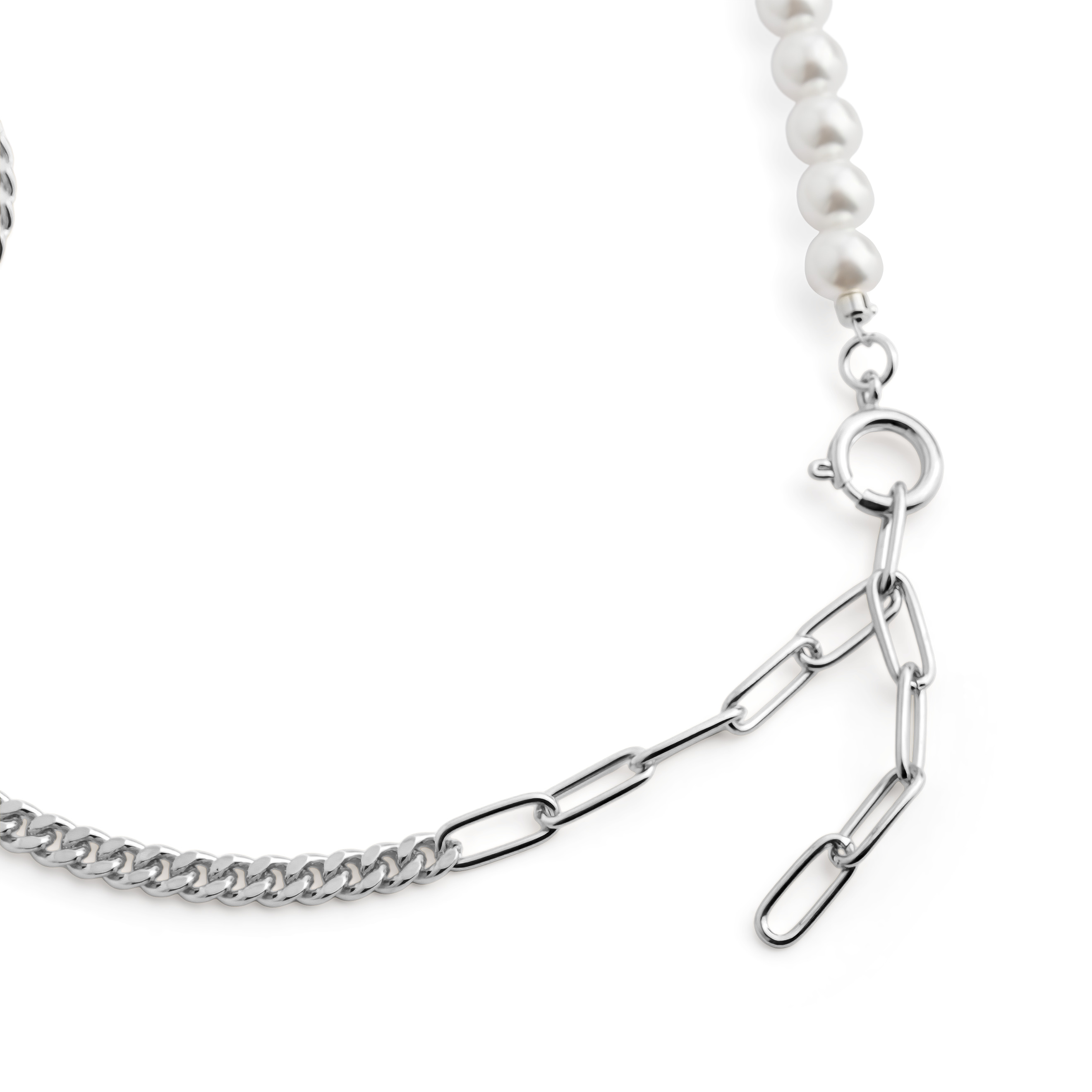 necklace-chain with pearls and golden heart pendant with crystals