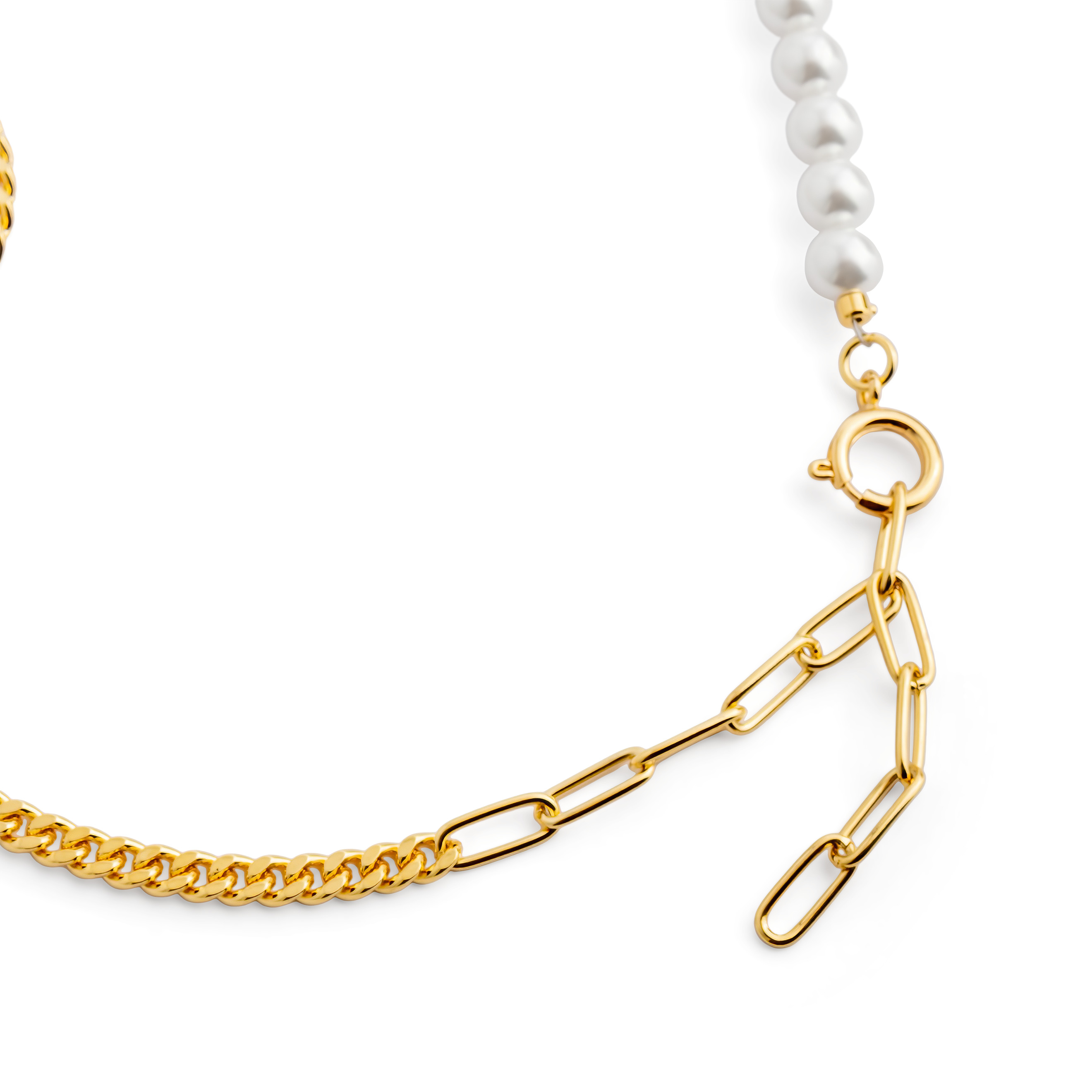 necklace-chain with pearls and a heart pendant with crystals