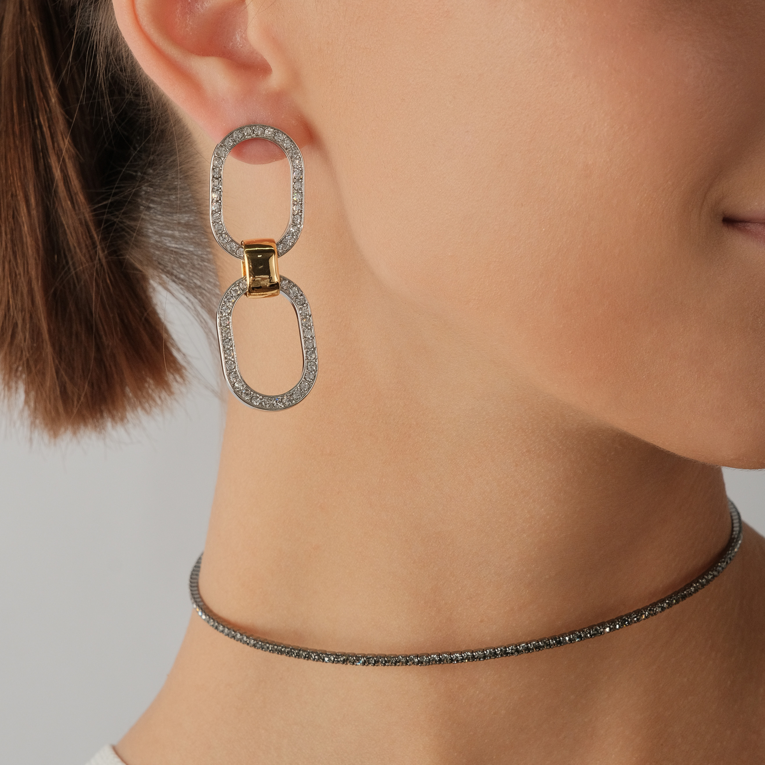 link earrings with crystals