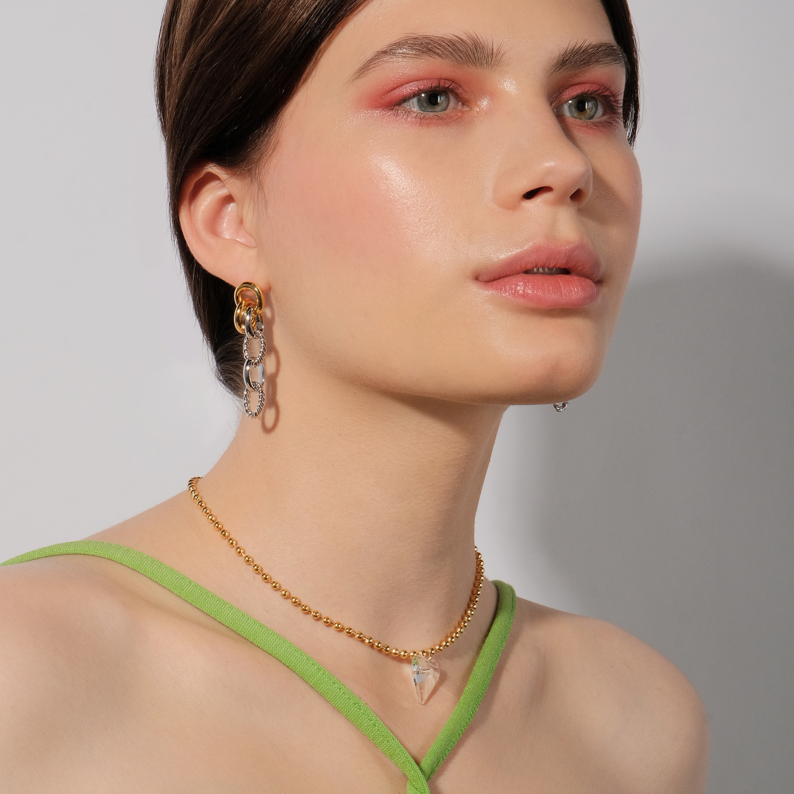 necklace with beads with a transparent heart