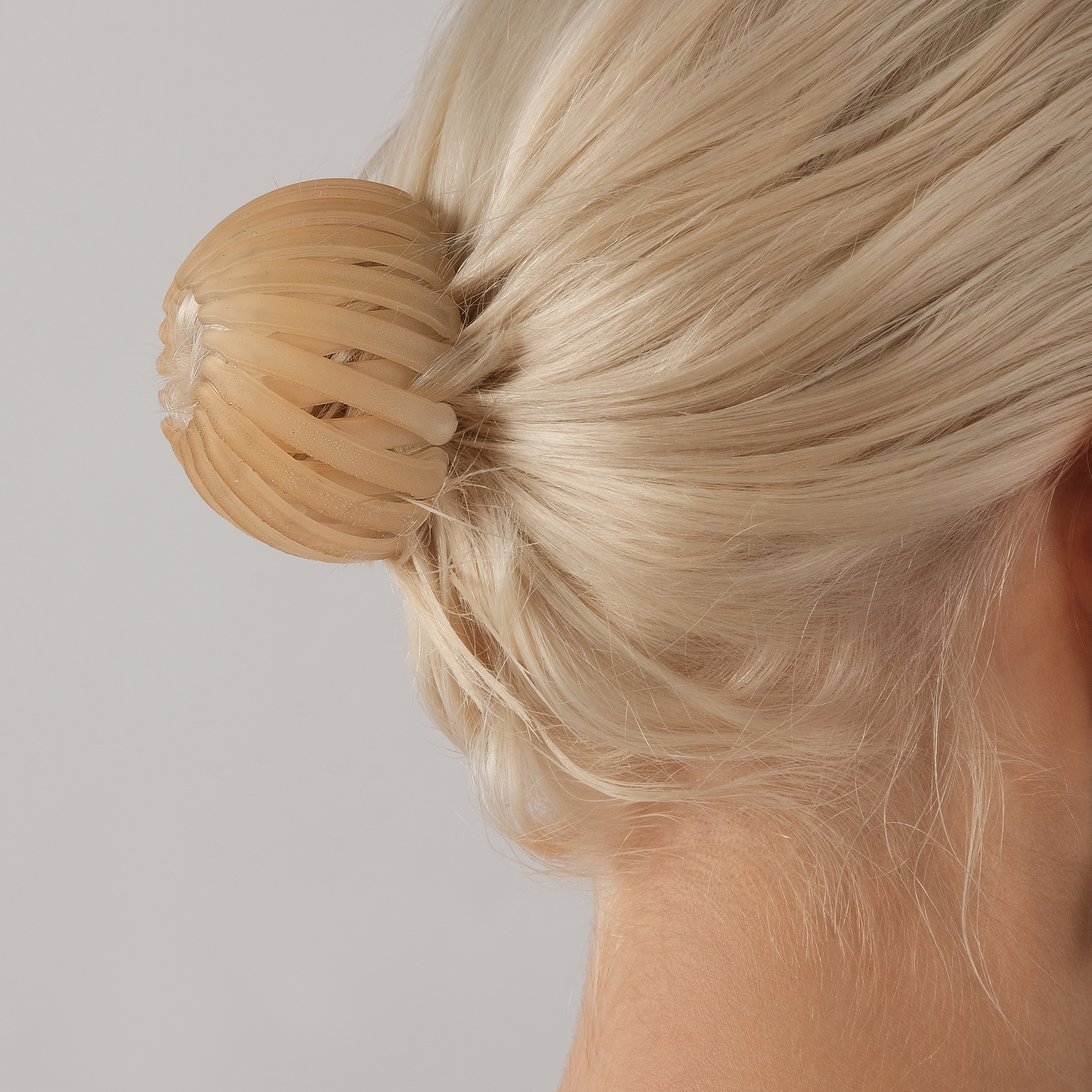 Round beige hairpin