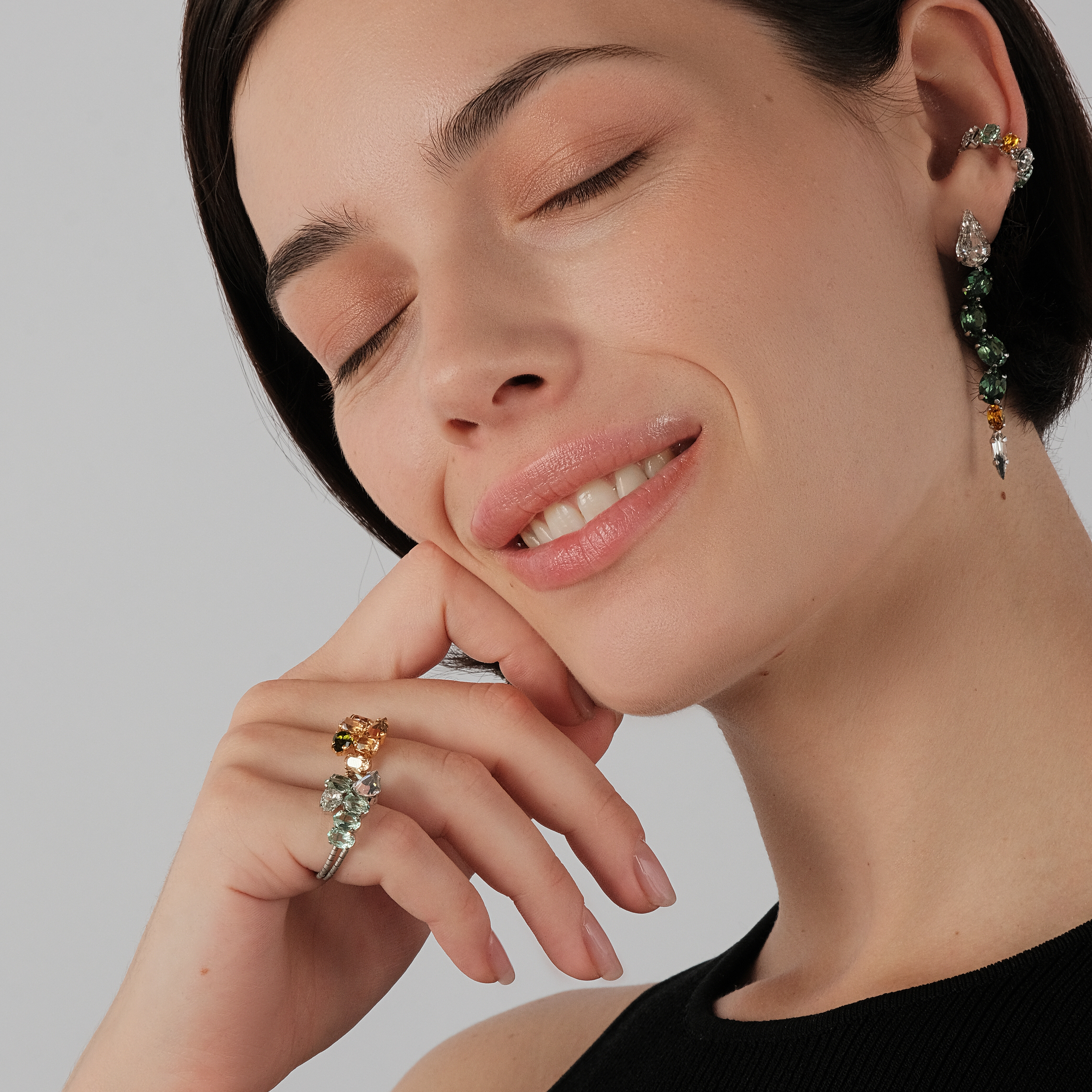 Серебристый кафф с кристаллами Swarovski Yellow Snake