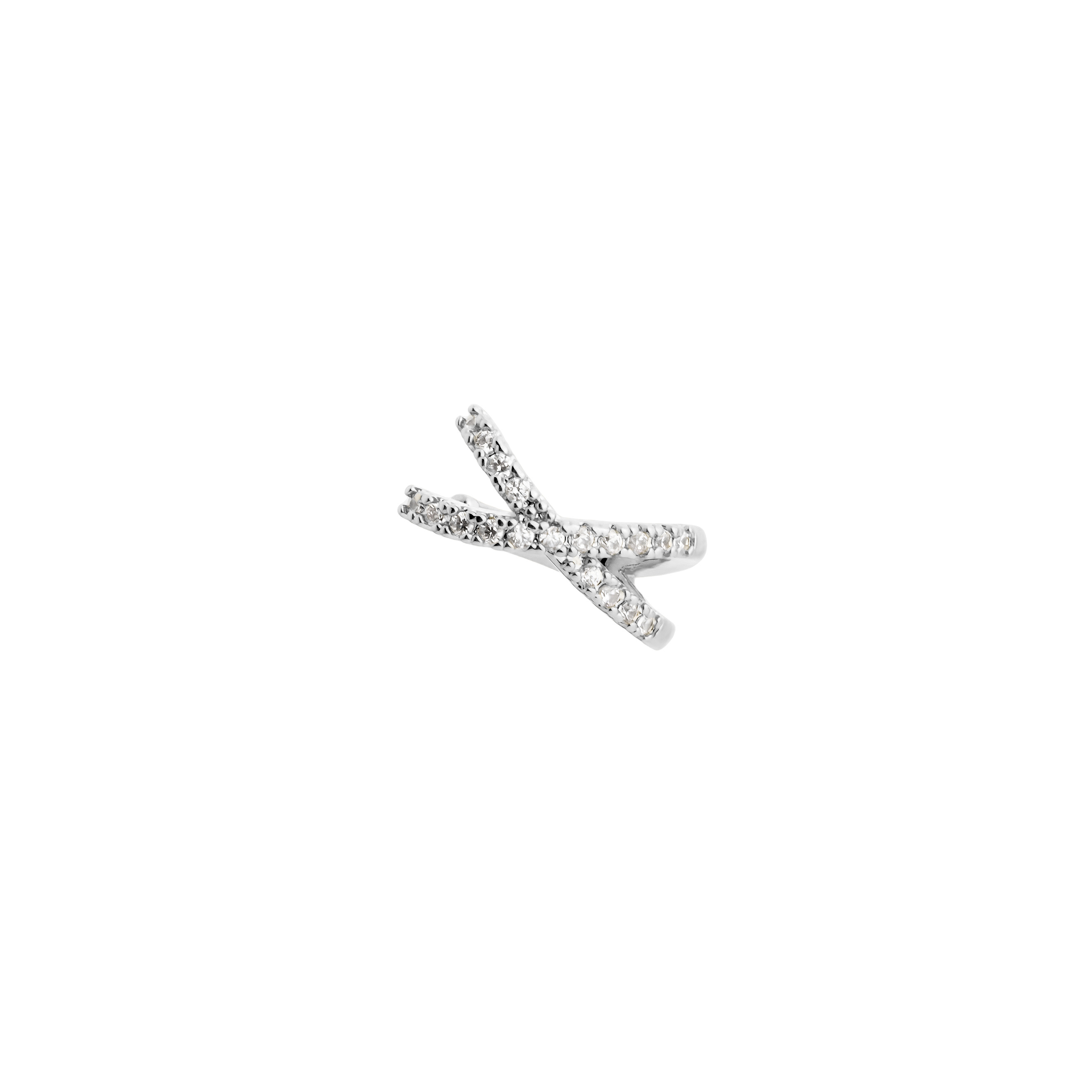 Crisscrossing  cuff
