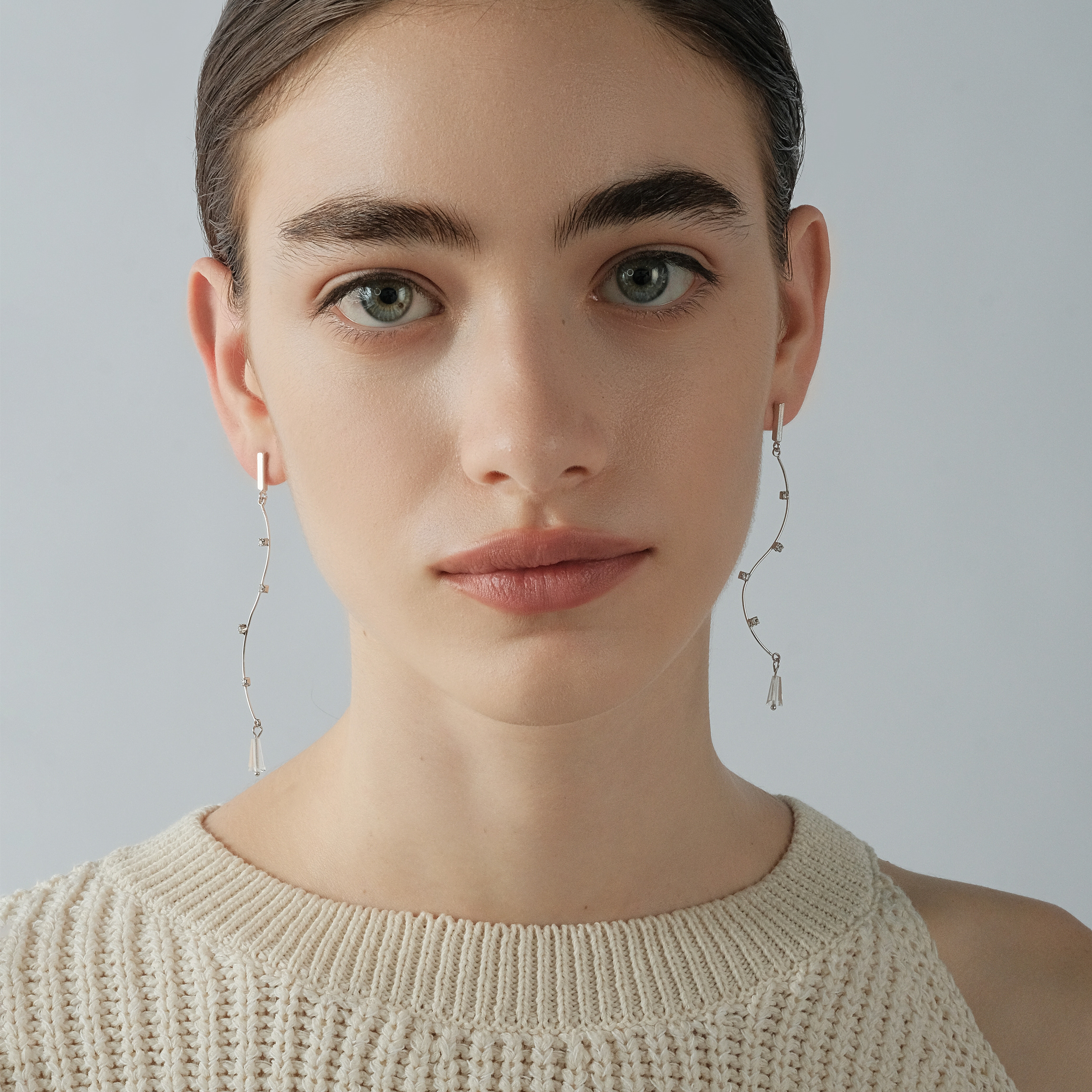 Long earrings with crystals