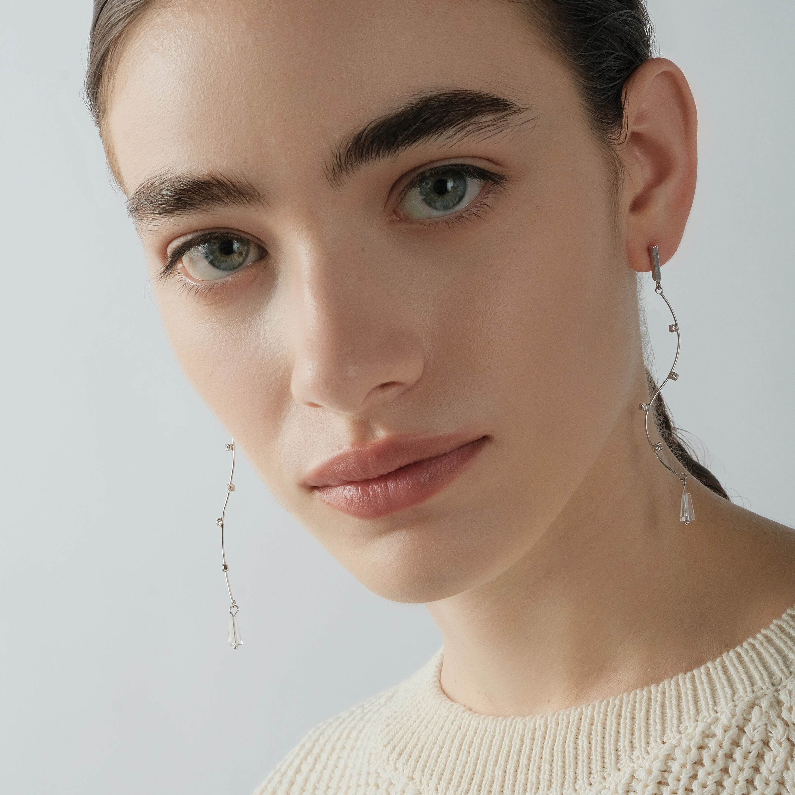 Long earrings with crystals