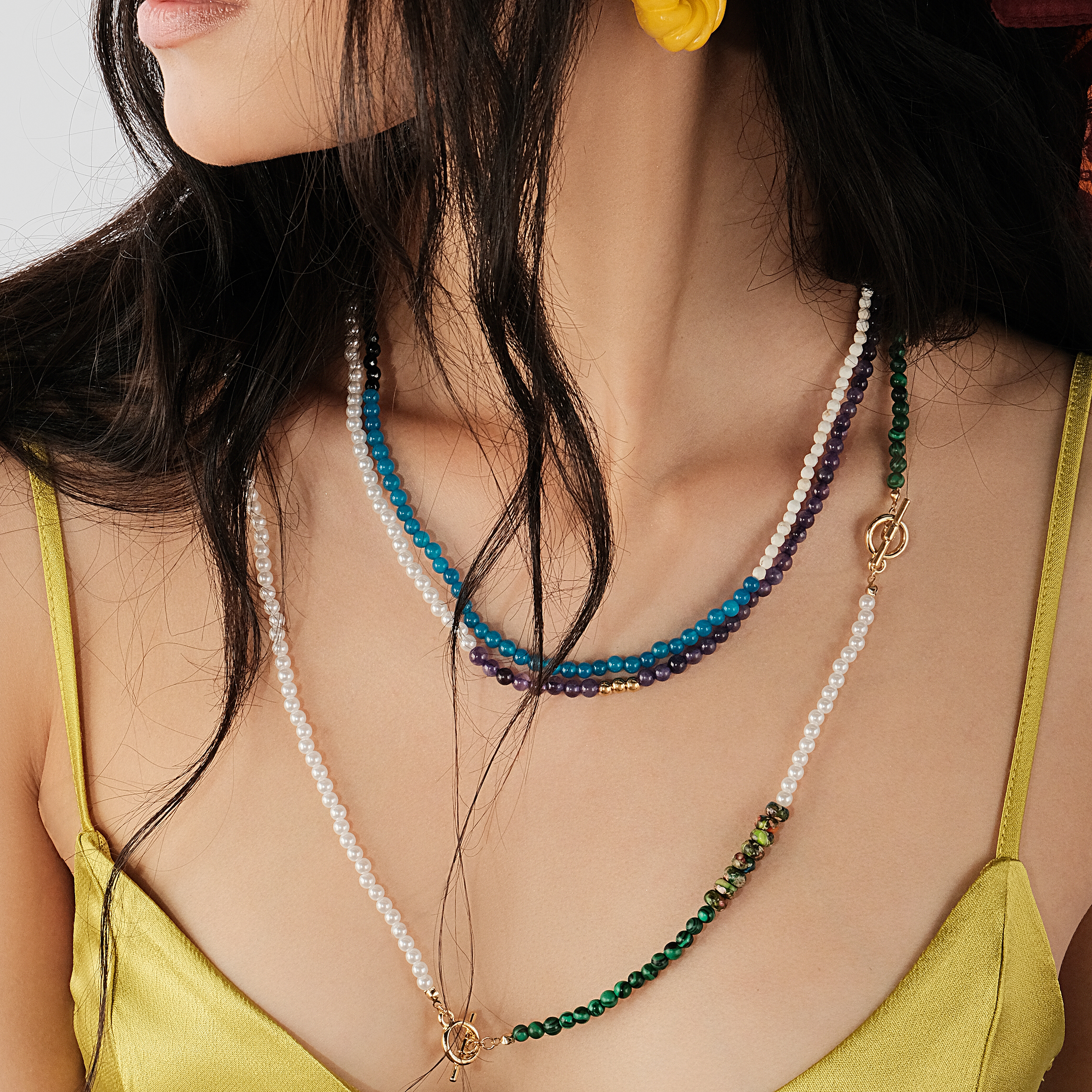 Malachite-pearl combination necklace