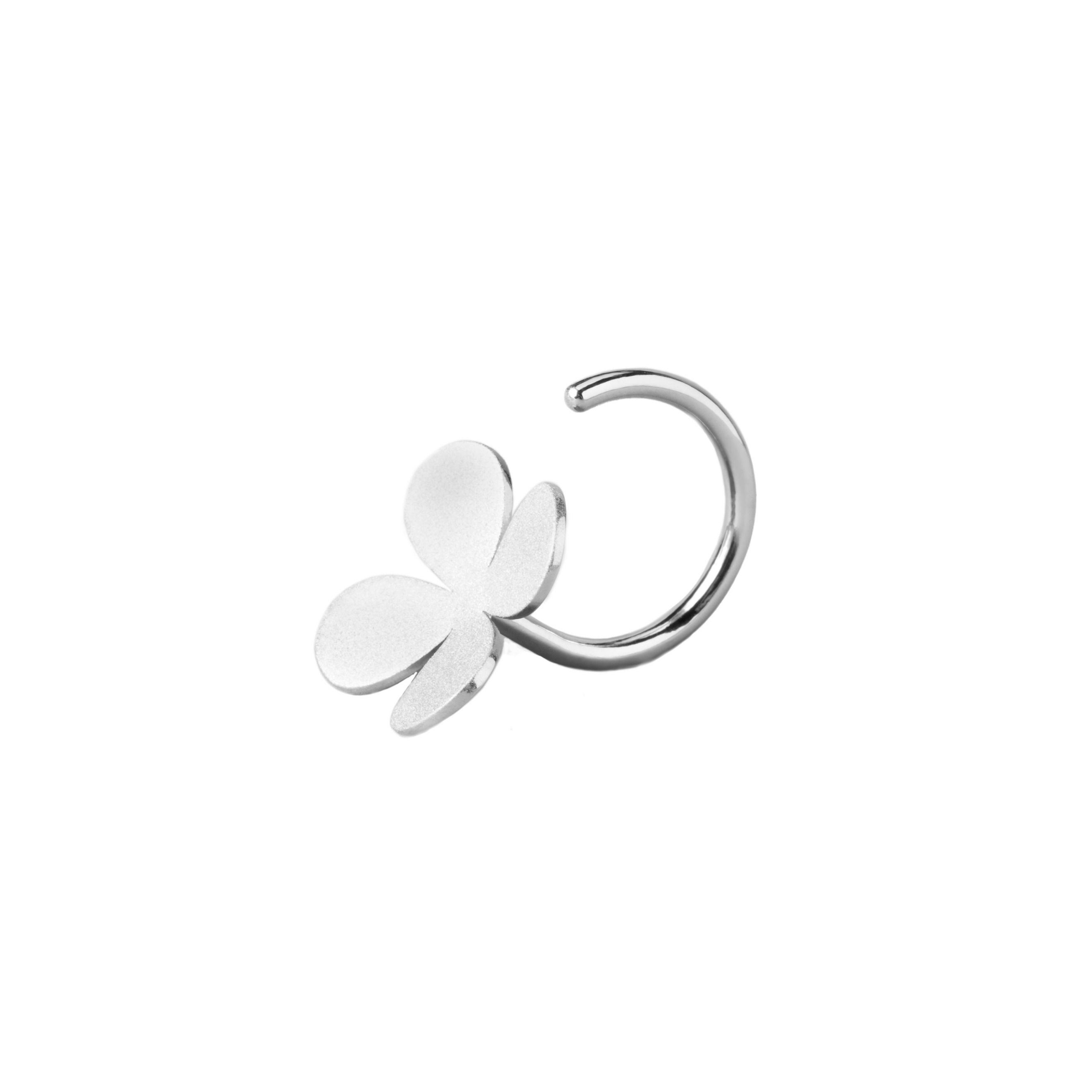 Серебристое незамкнутое кольцо Flower