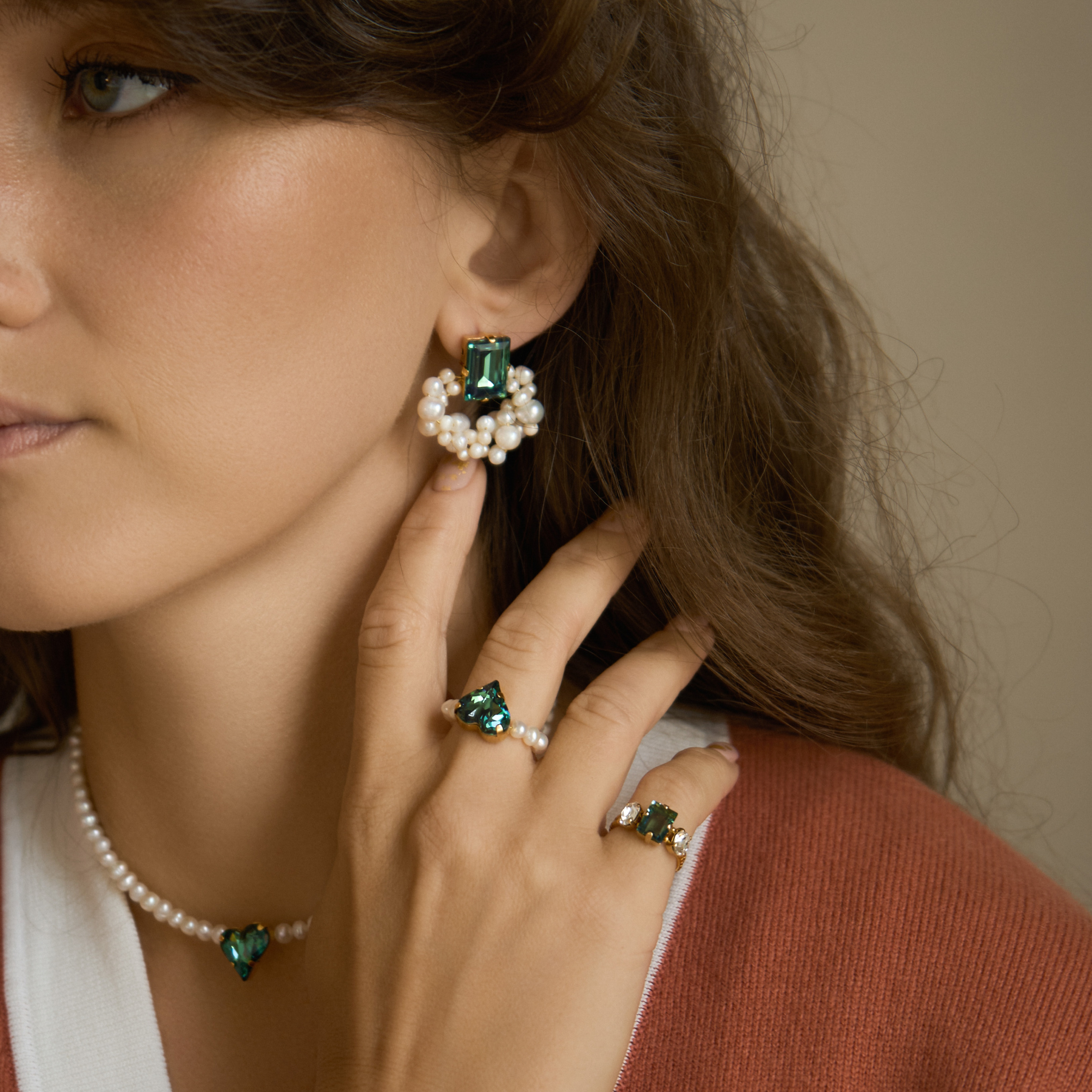 Кольцо из жемчуга с кристаллом-сердцем Swarovski Love Ring Green