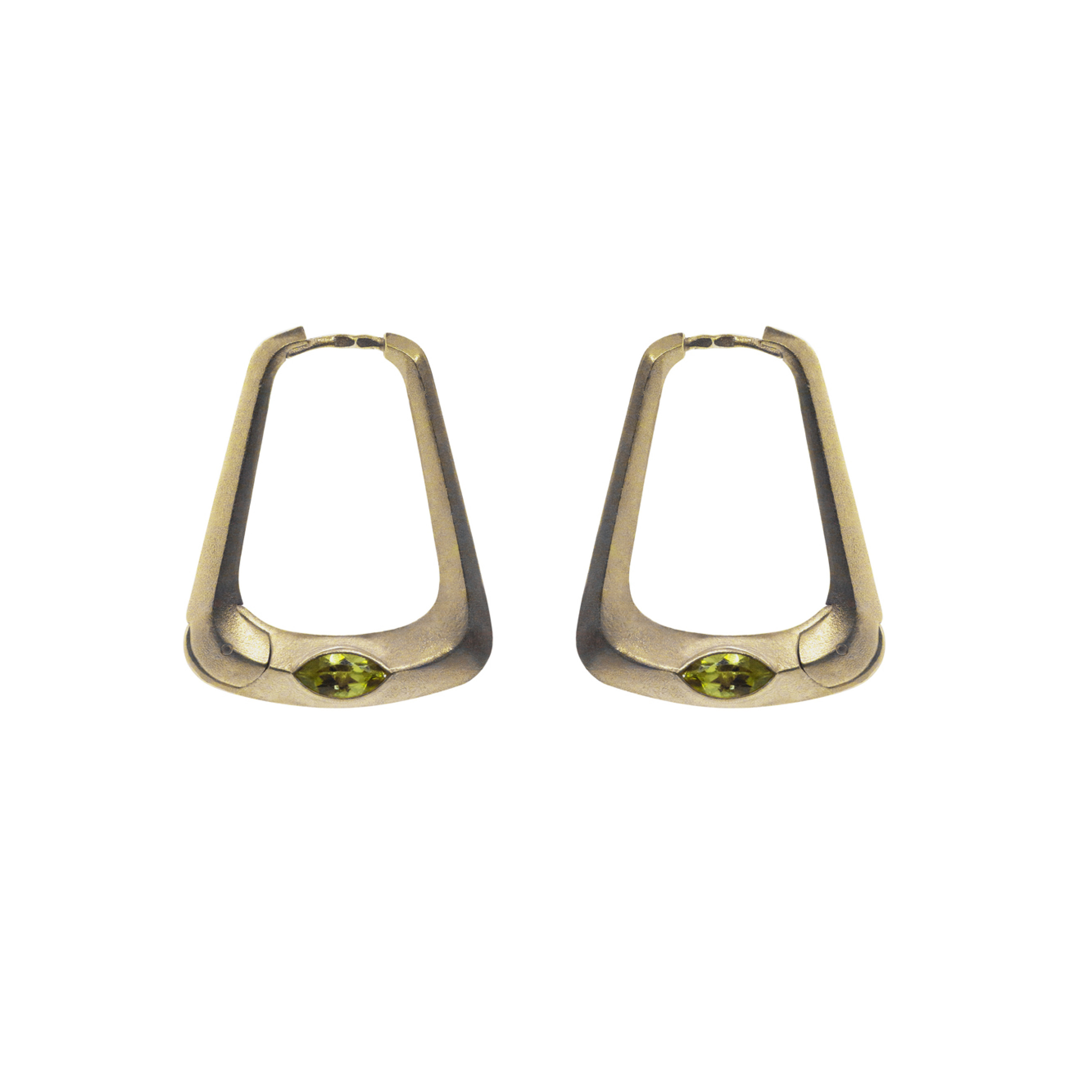 Vintage gold-plated earrings with chrysolite