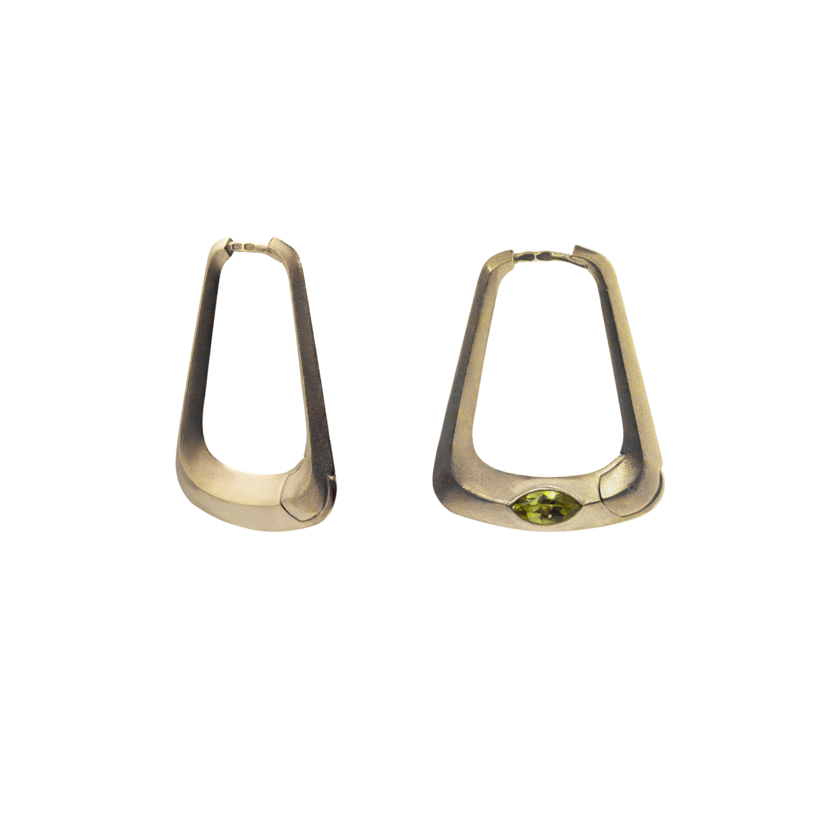 Vintage gold-plated earrings with chrysolite