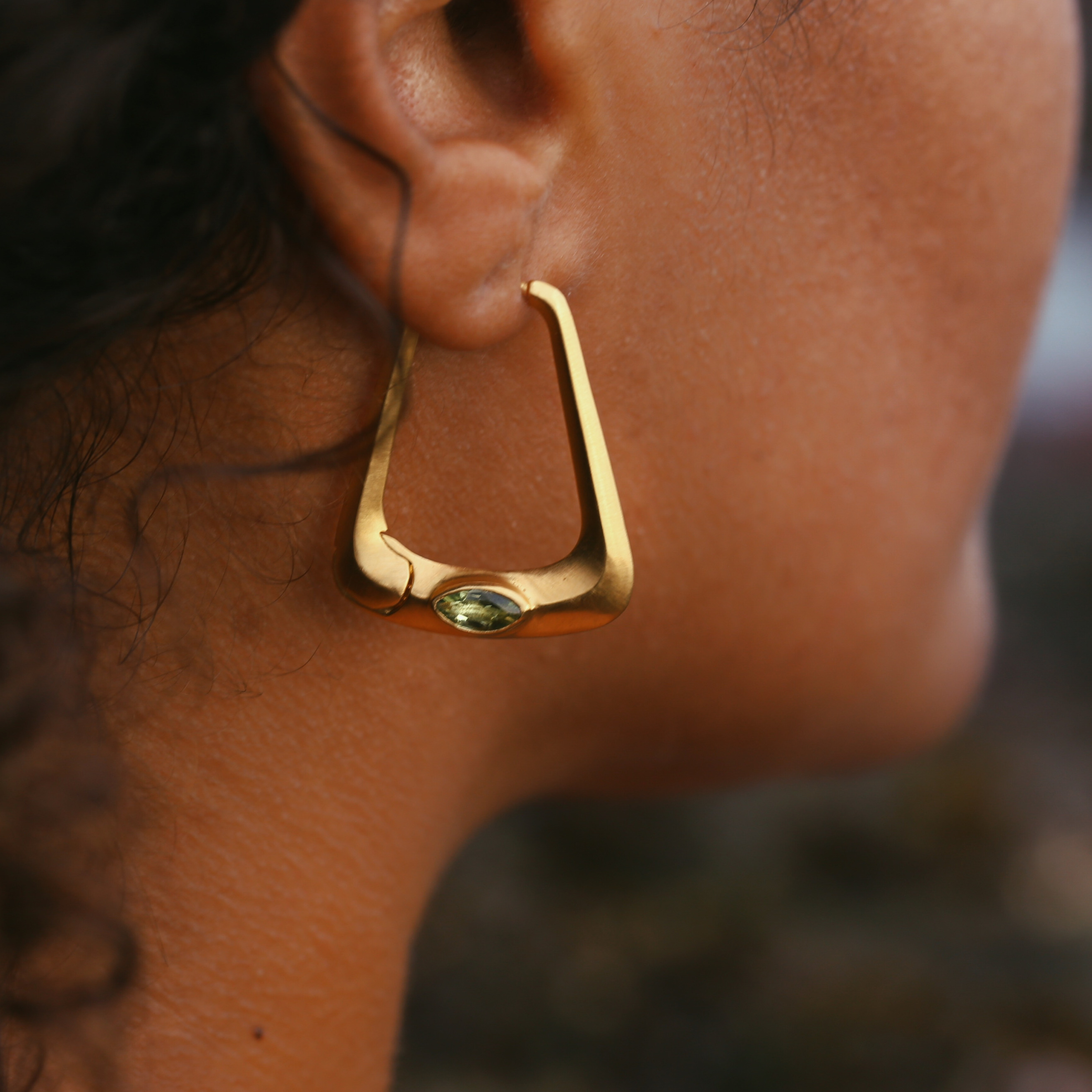 Vintage gold-plated earrings with chrysolite