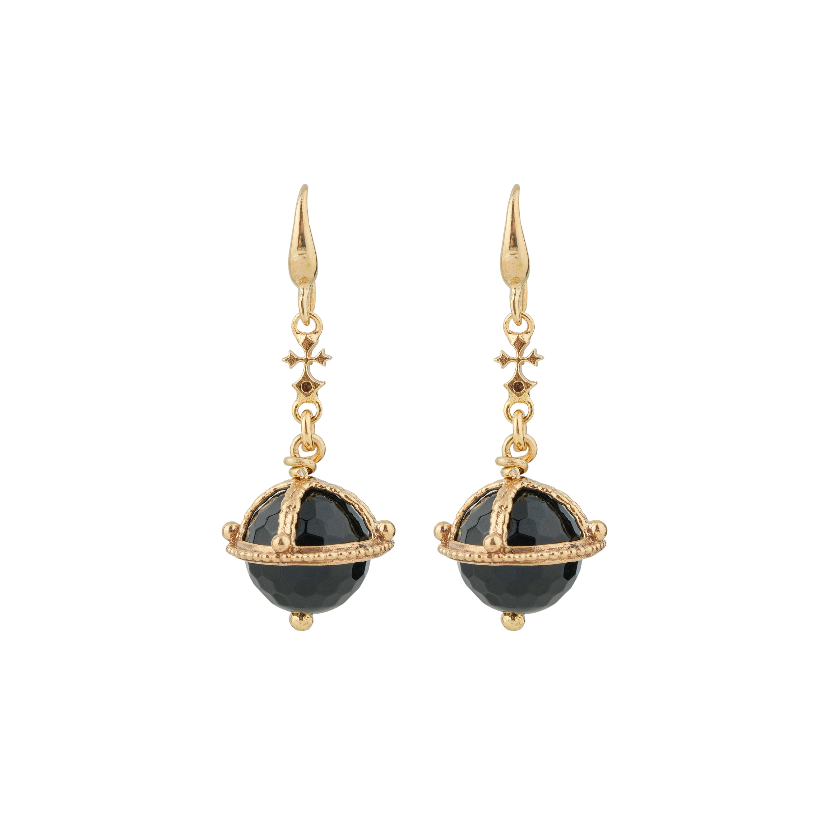 Earrings with gold and onyx round