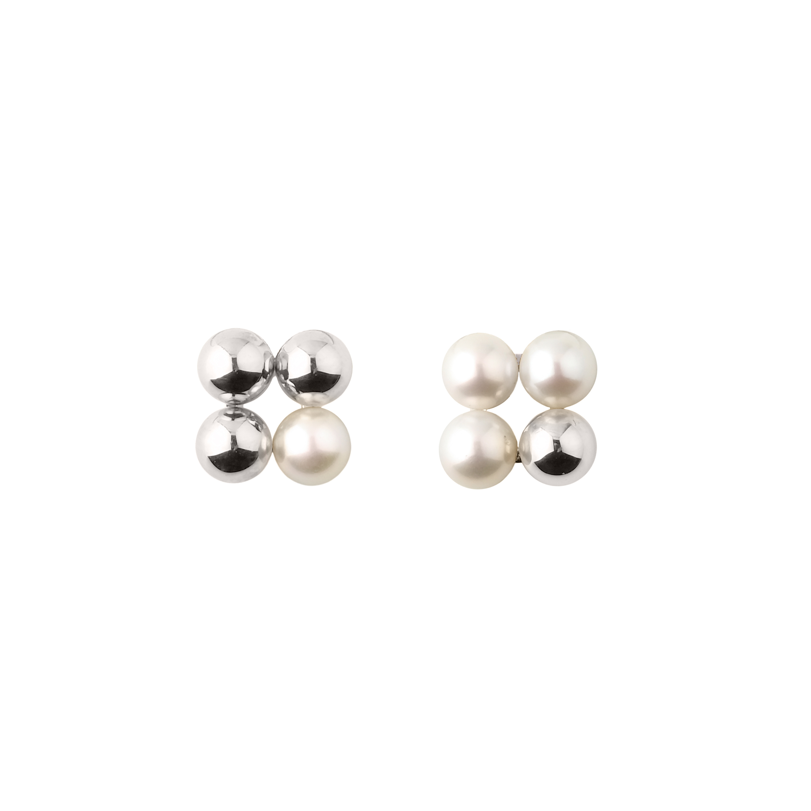 Poussettes-clover made of silver with pearls
