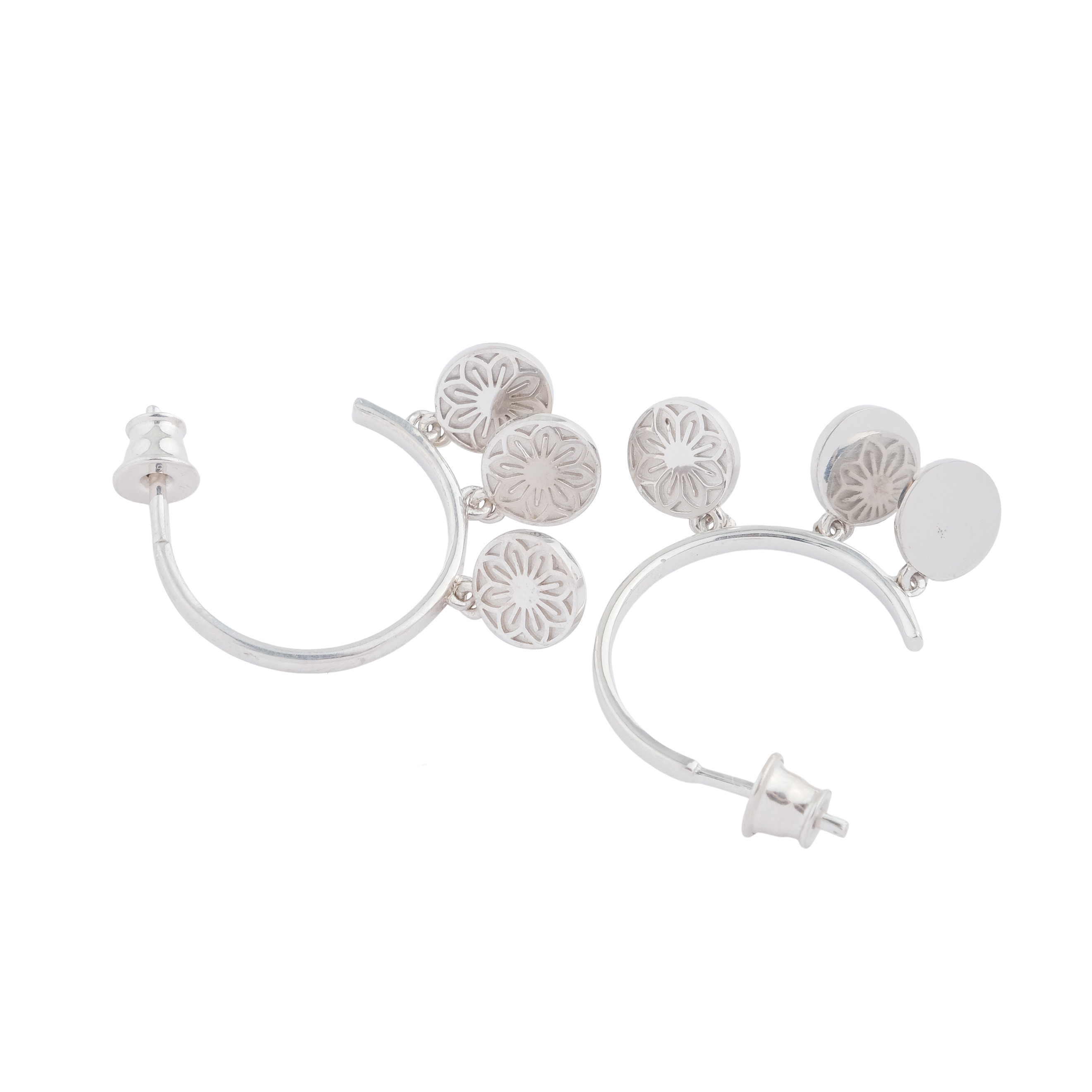 Серьги-кольца из серебра SATÓ earrings с подвесками-цветами