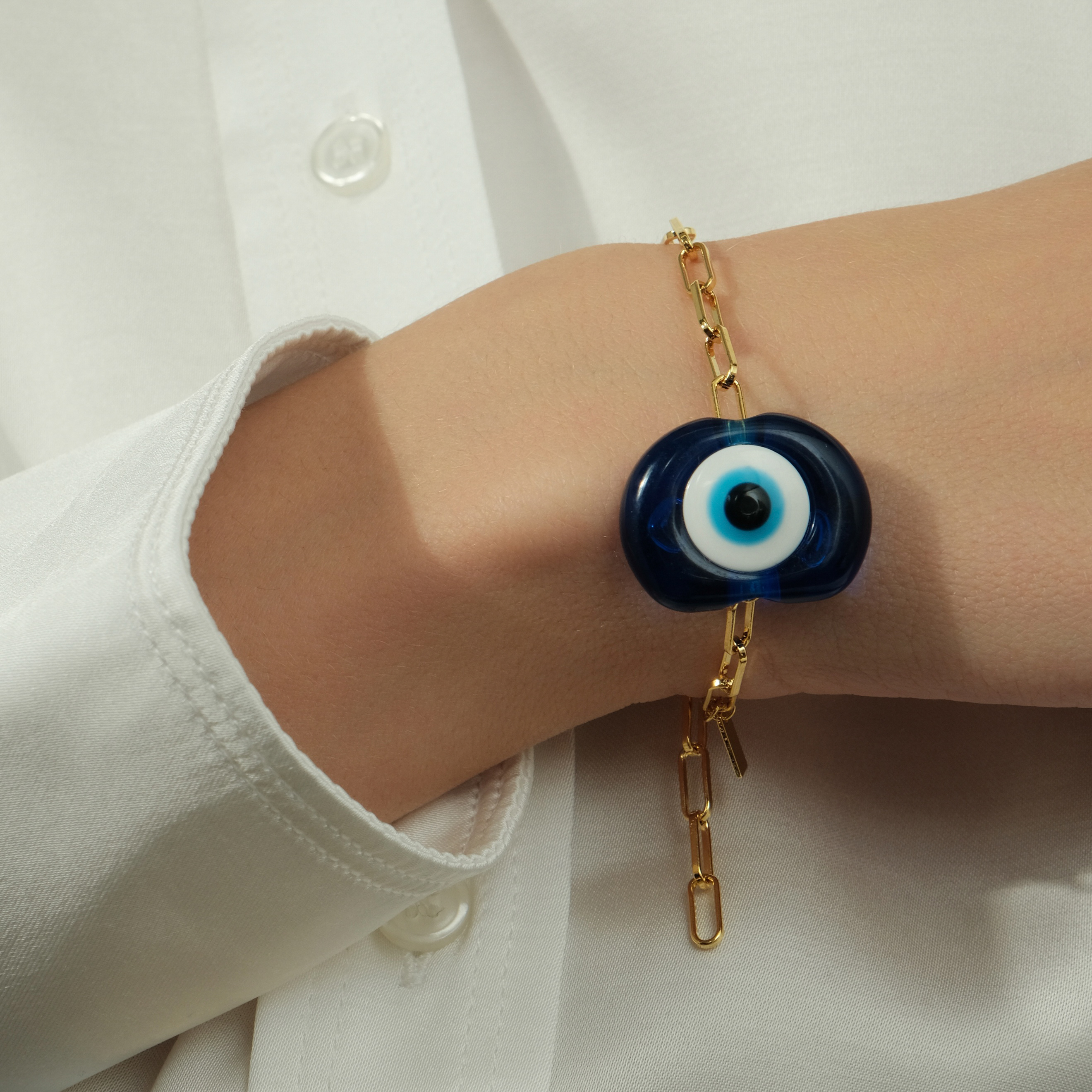 Пзолоченный браслет-цепь BLUE EYE VENICE с подвеской из стекла