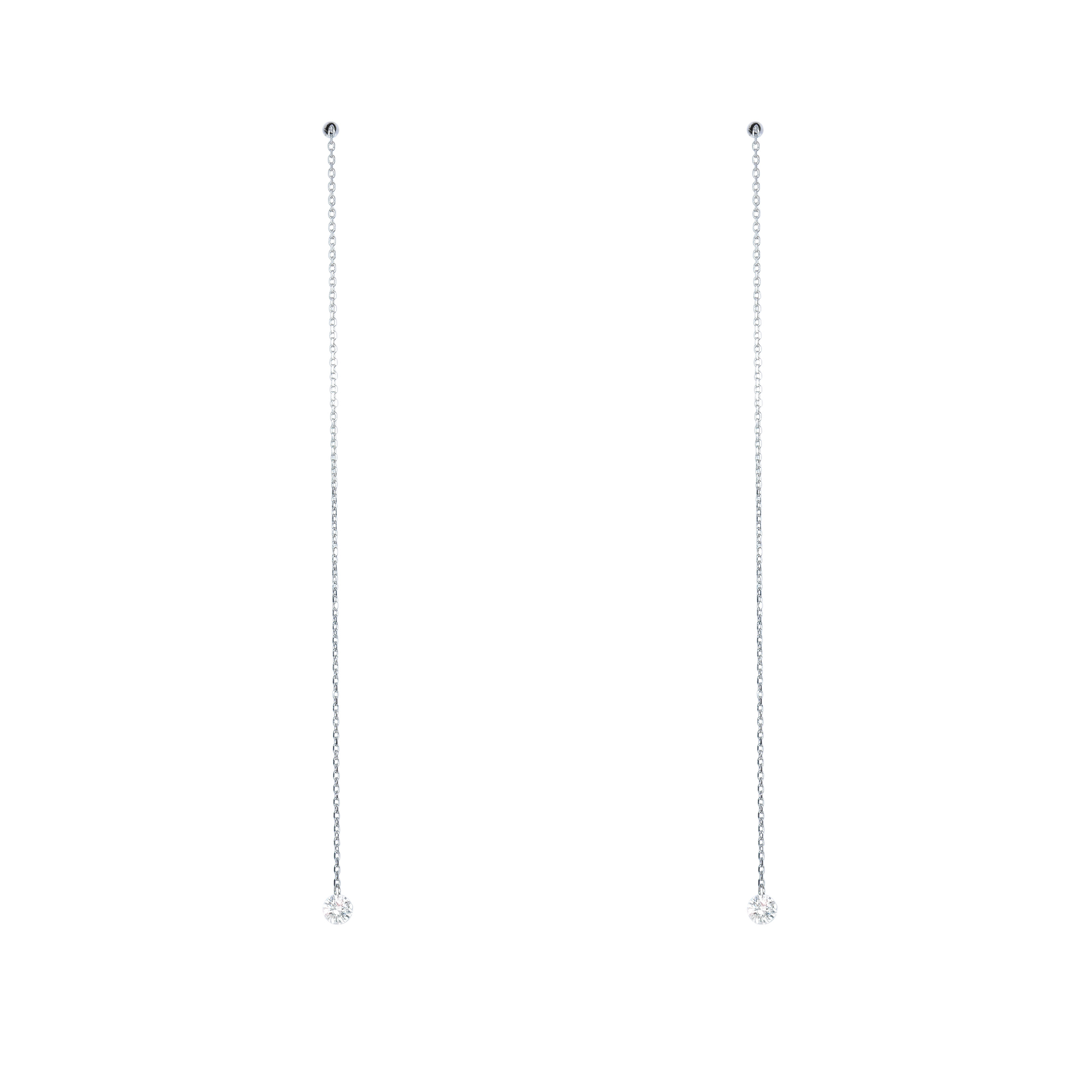 Earrings made of white gold with diamonds