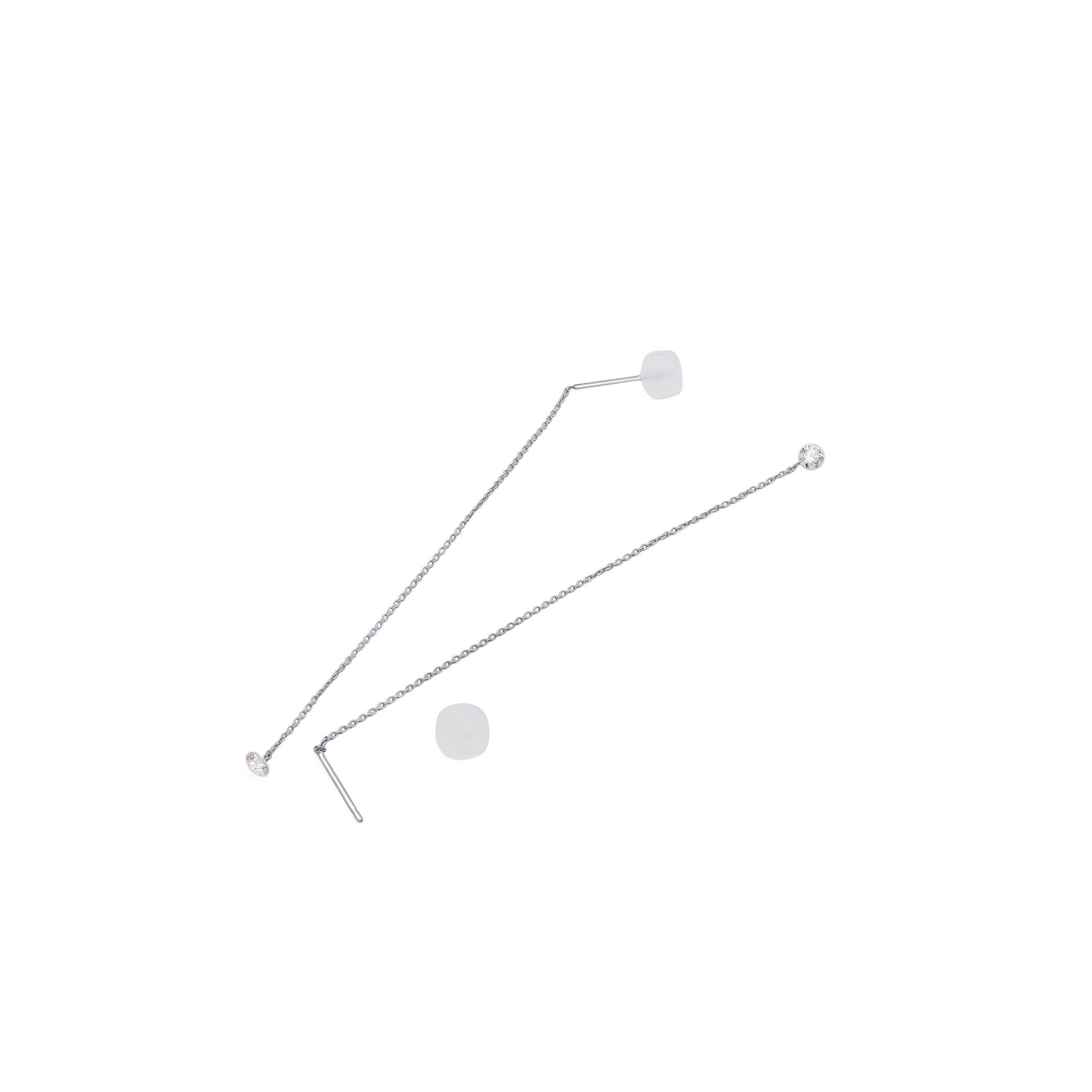 Earrings made of white gold with diamonds