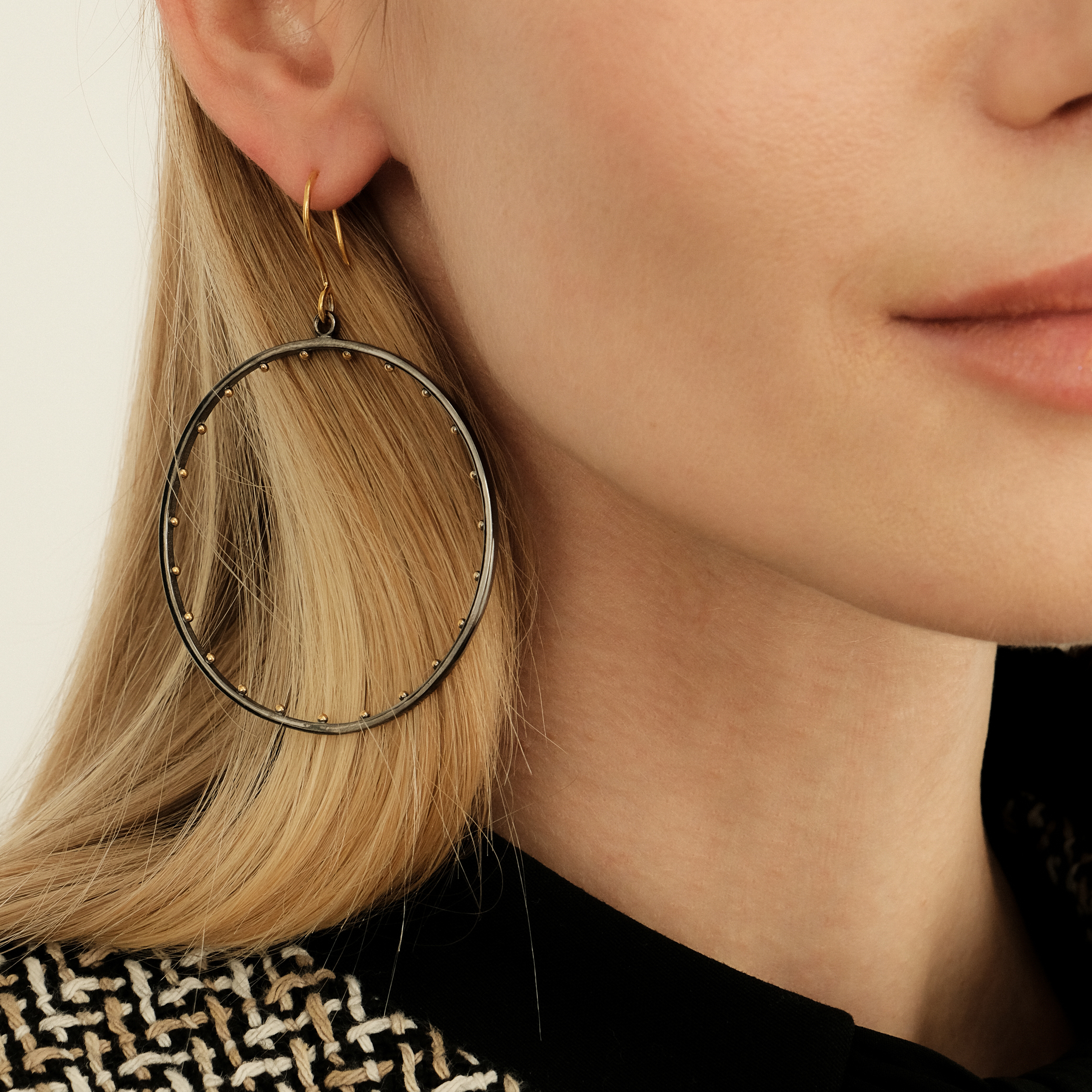 Серьги Infinity black