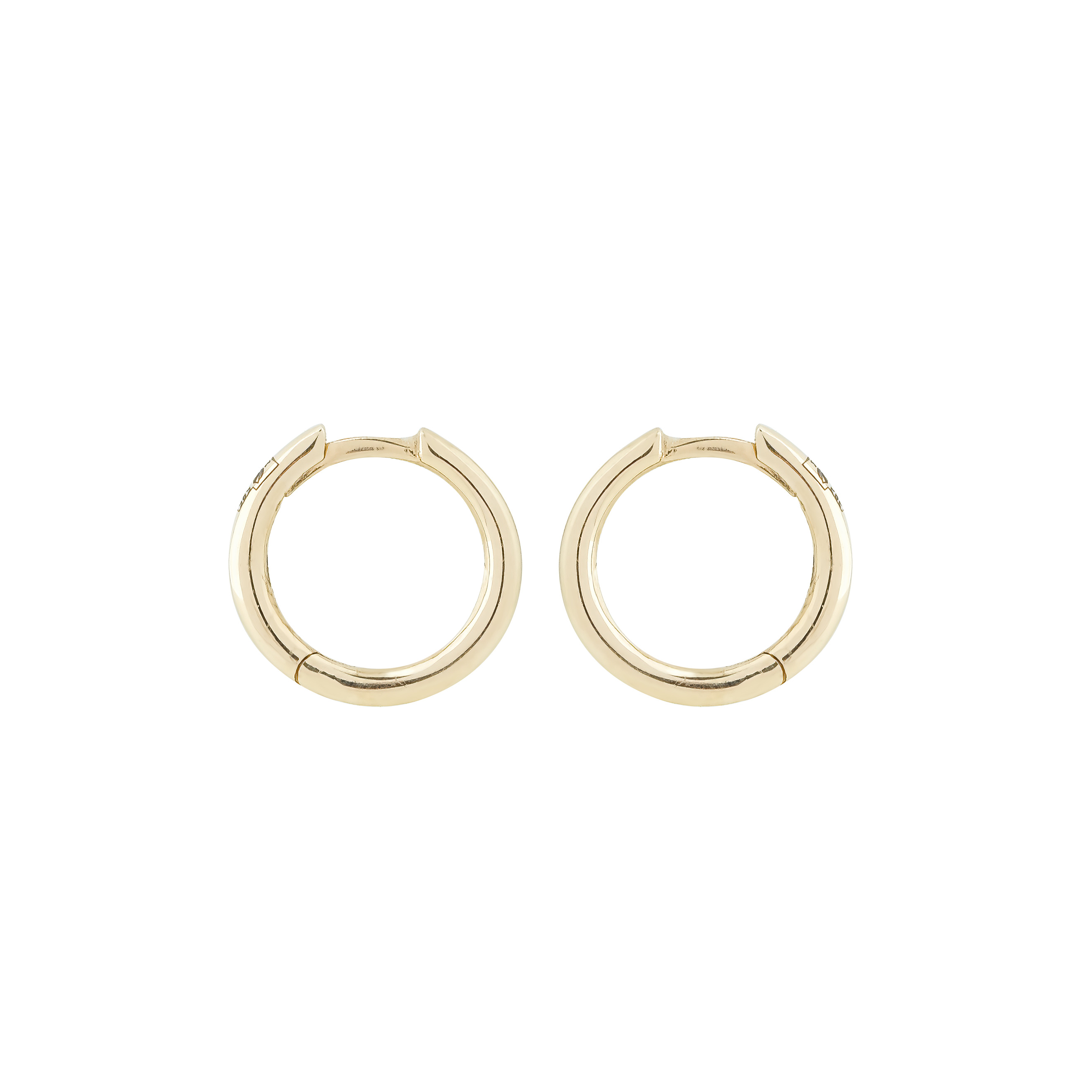 Earrings made of gold