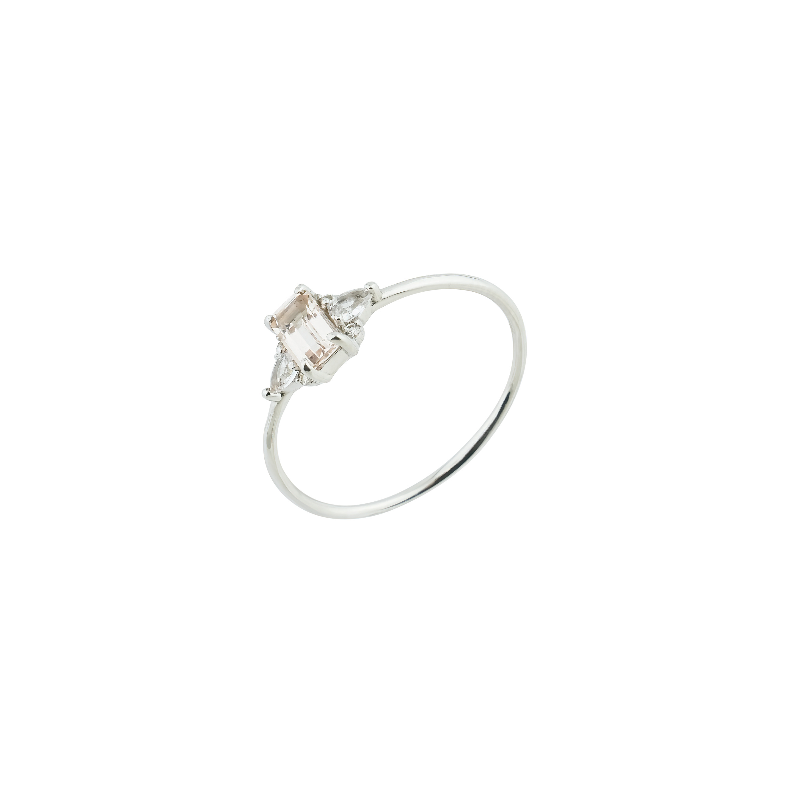 White gold ring with sapphire and morganite inserts