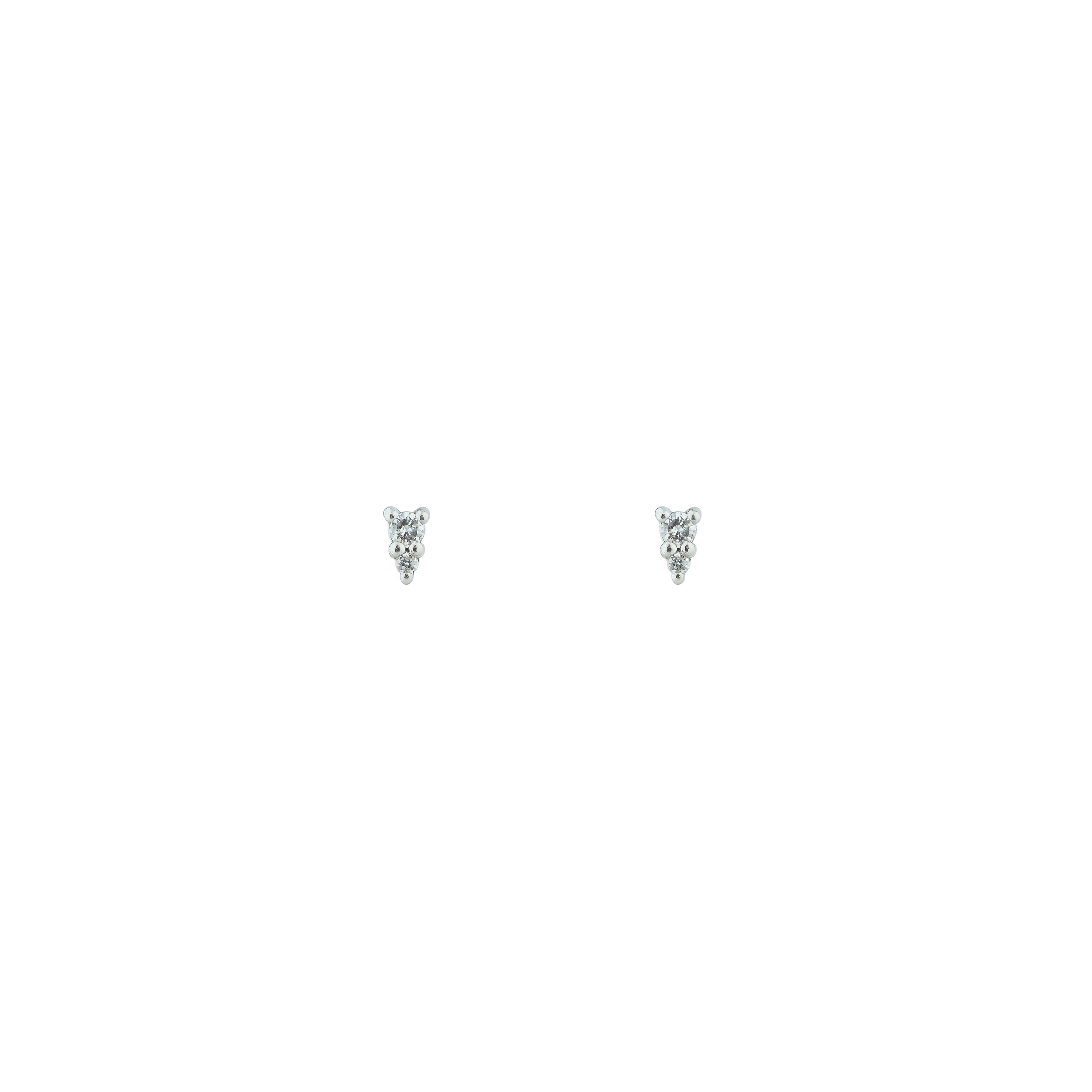 Earrings made of white gold with diamonds