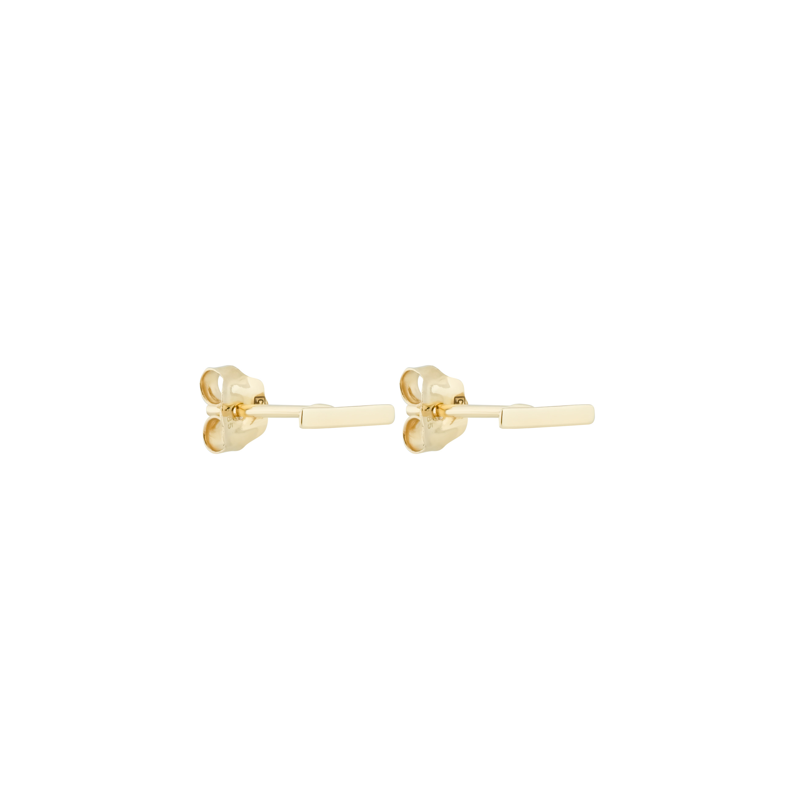 Earrings made of gold