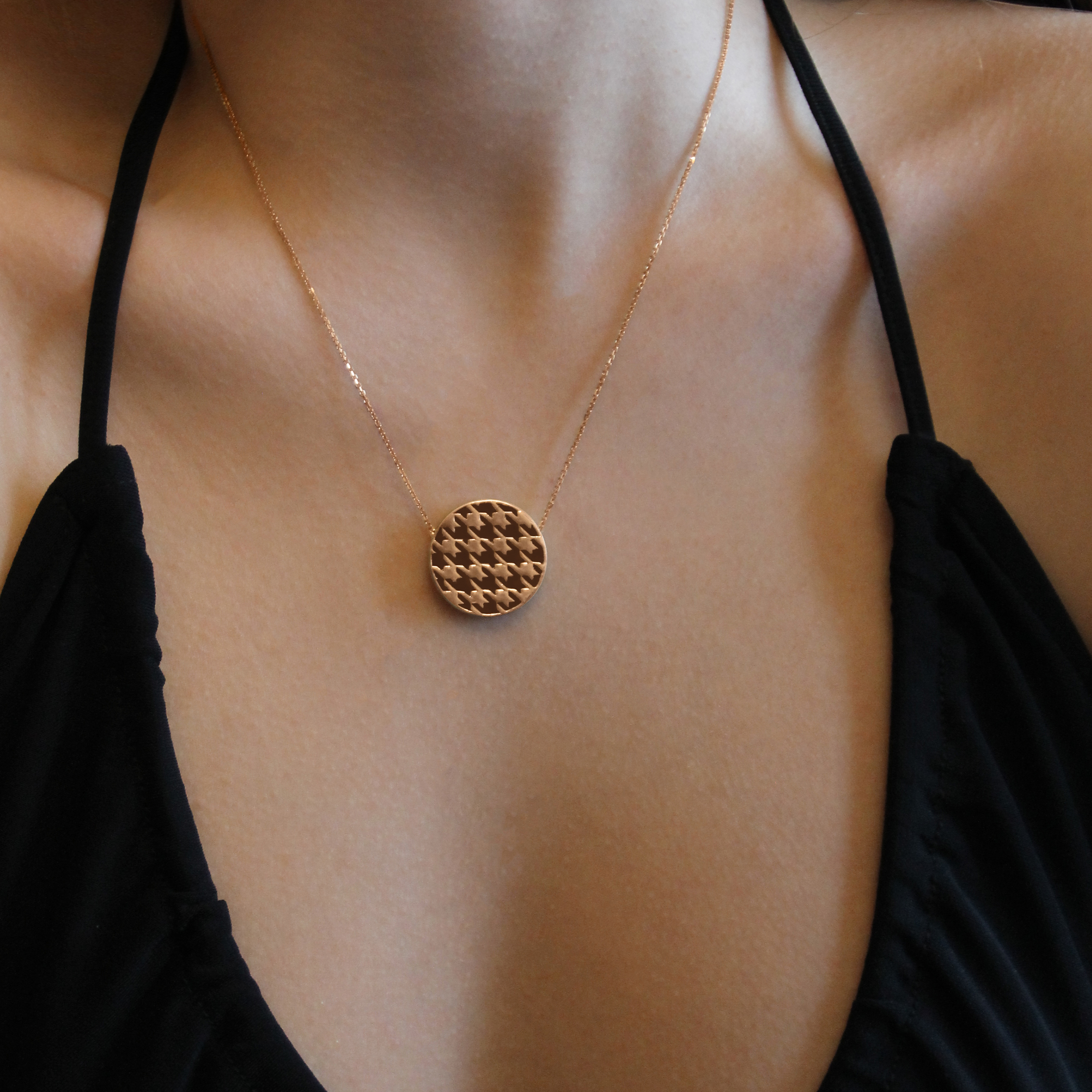 Rose gold-plated double-sided silver necklace houndstooth made of blue and brown enamel