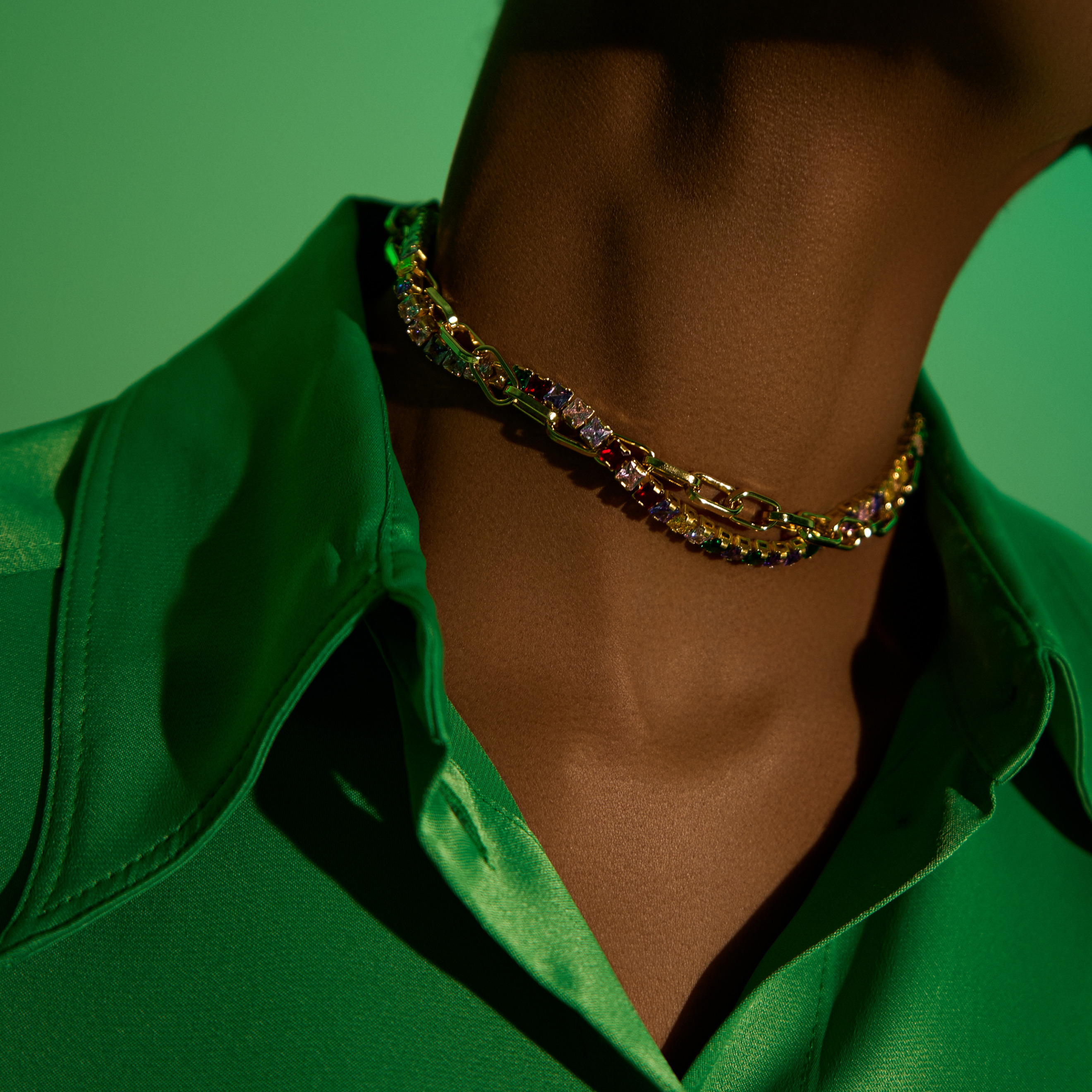 Necklace with Sparkling crystals