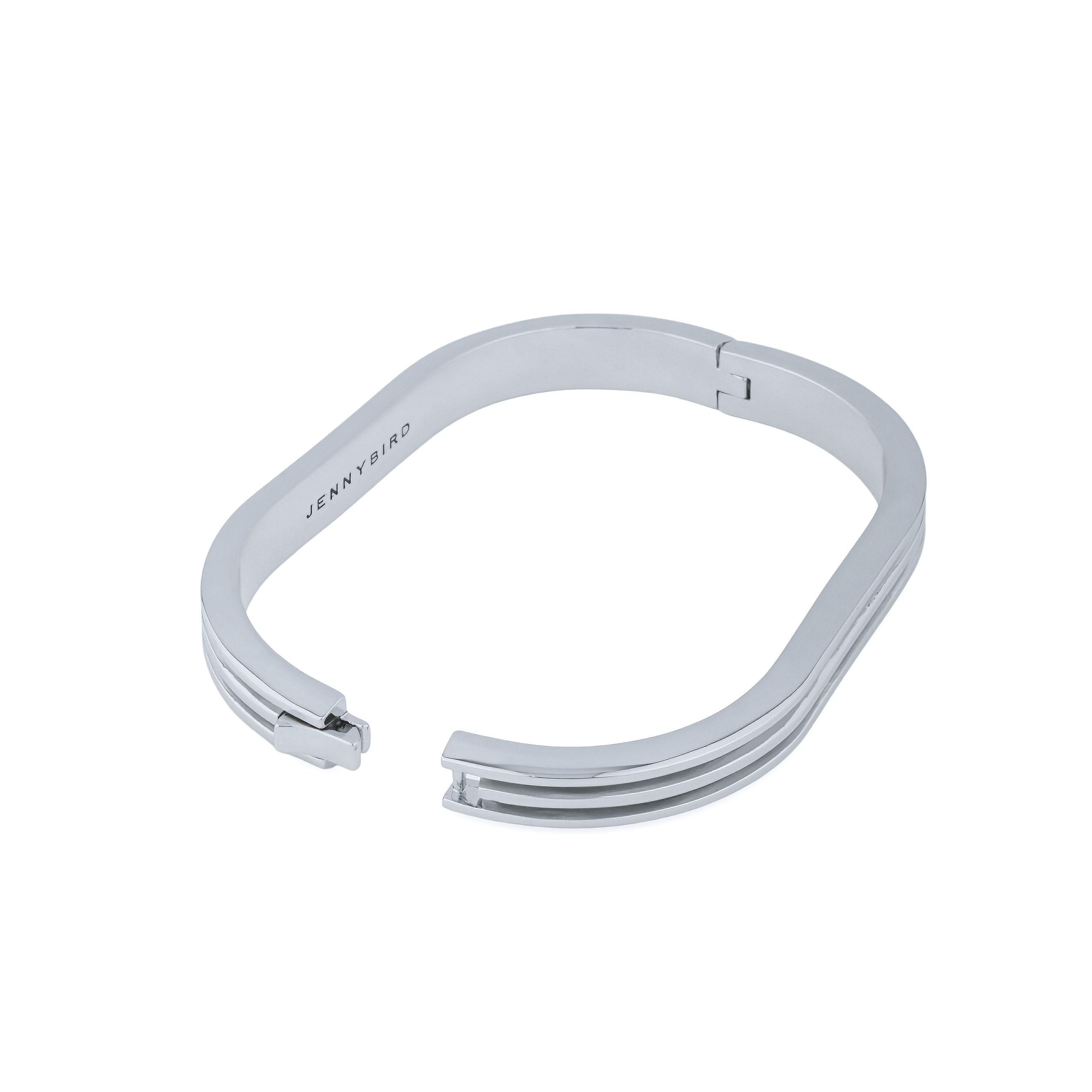 Ribbed bracelet with silver coating