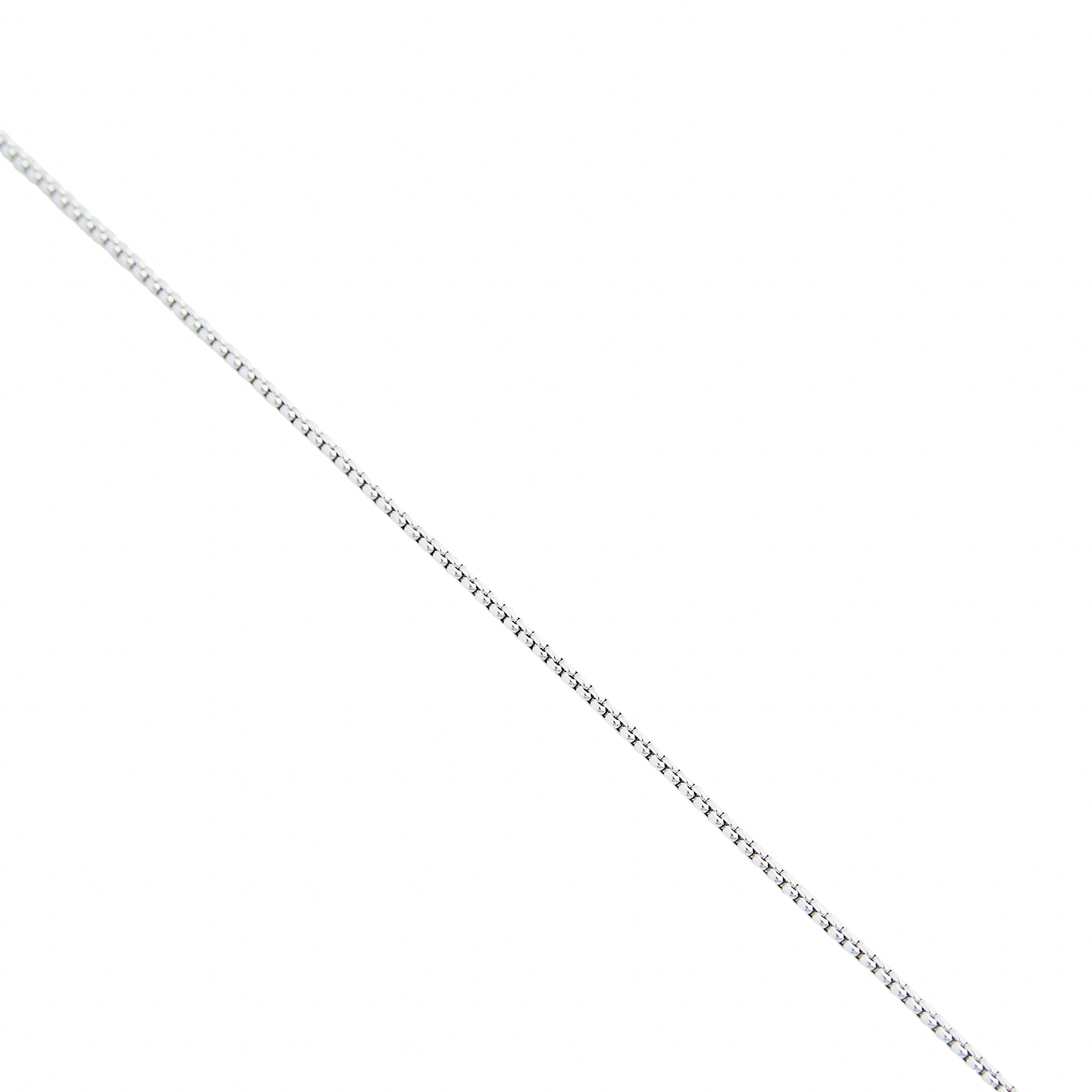 Long necklace-chain around the neck with a round element and crystals