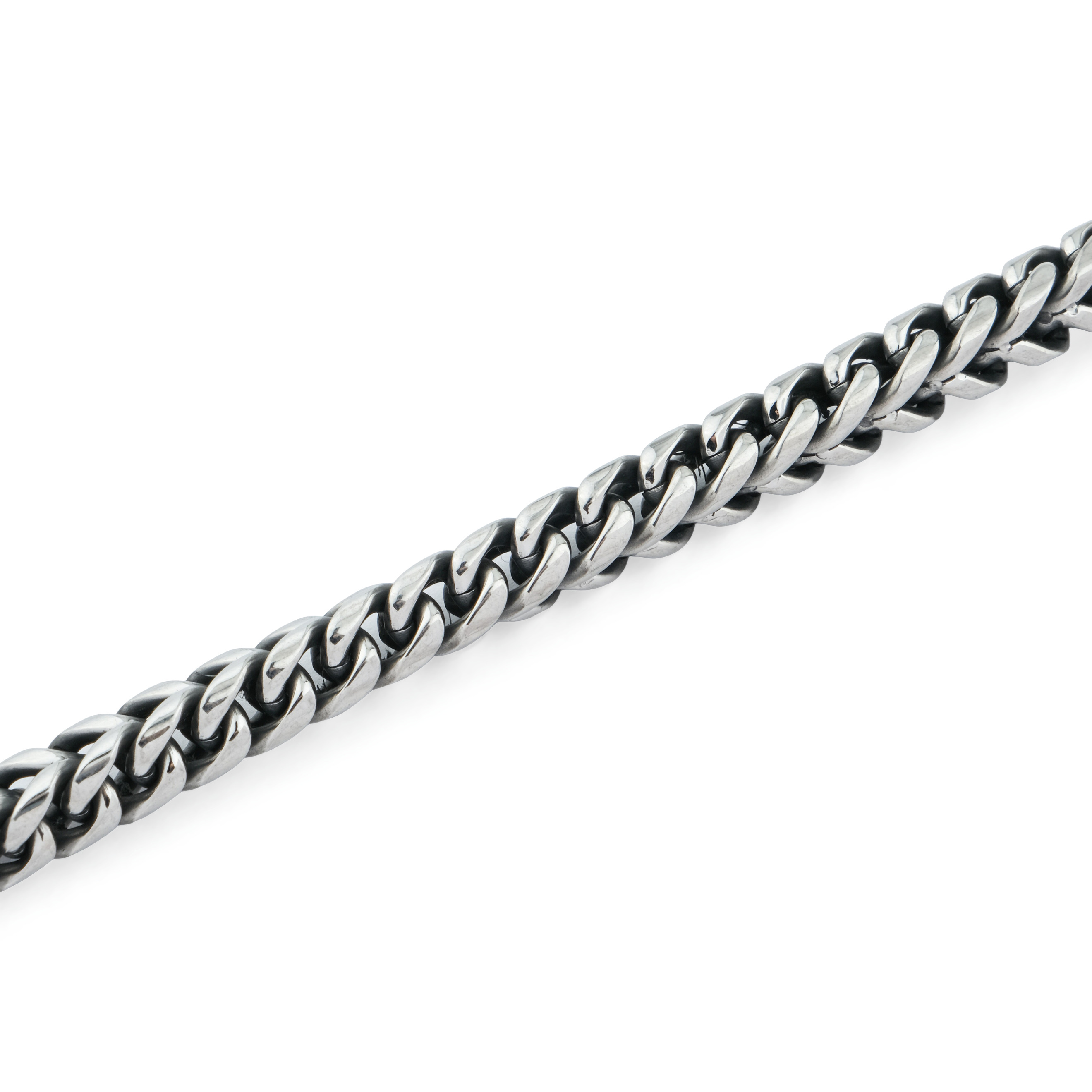 Steel bracelet with blackening of round carapace weave